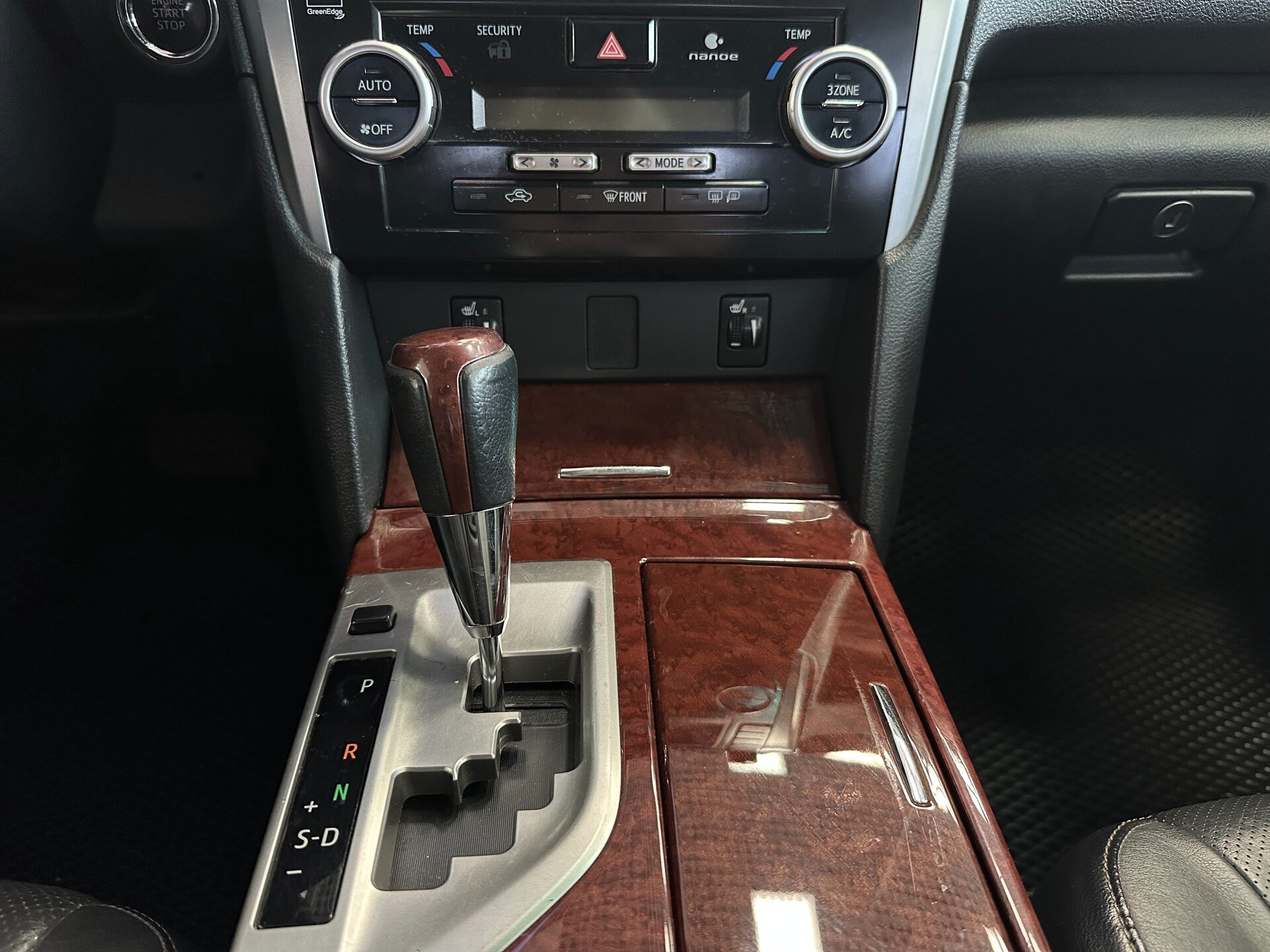 Toyota Camry, VII (XV50) 2013