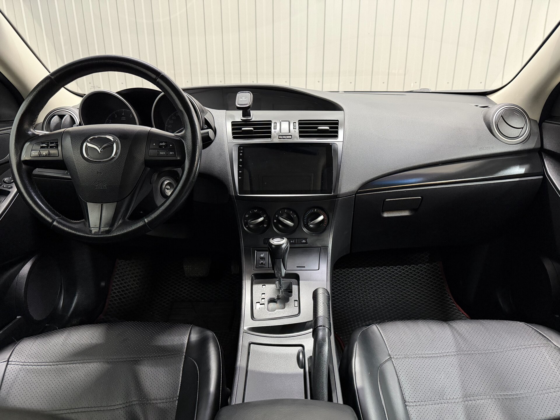 Mazda 3, II (BL) Рестайлинг 2012 Mazda 3, II (BL) Рестайлинг 2012