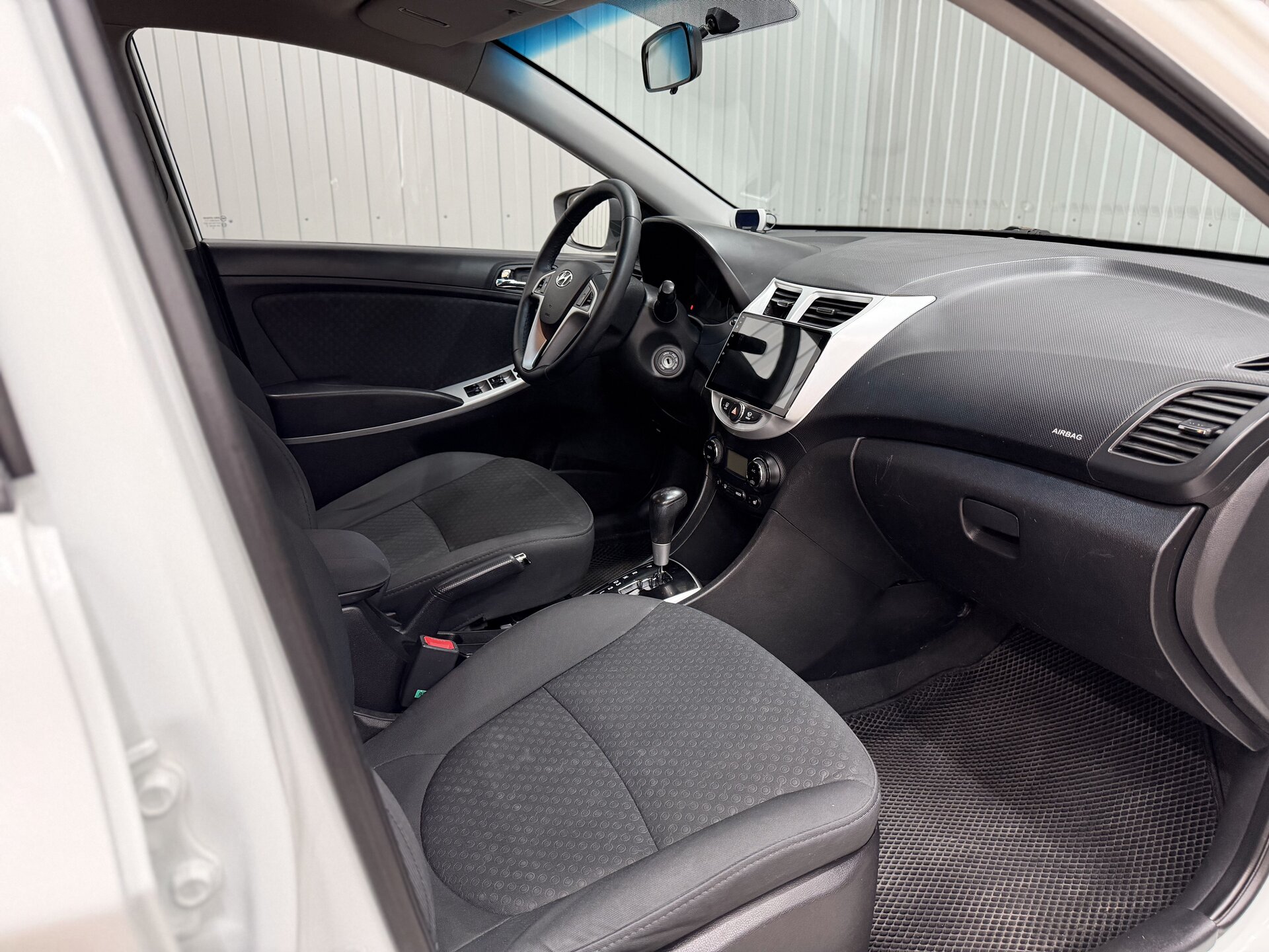 Hyundai Solaris, I 2012