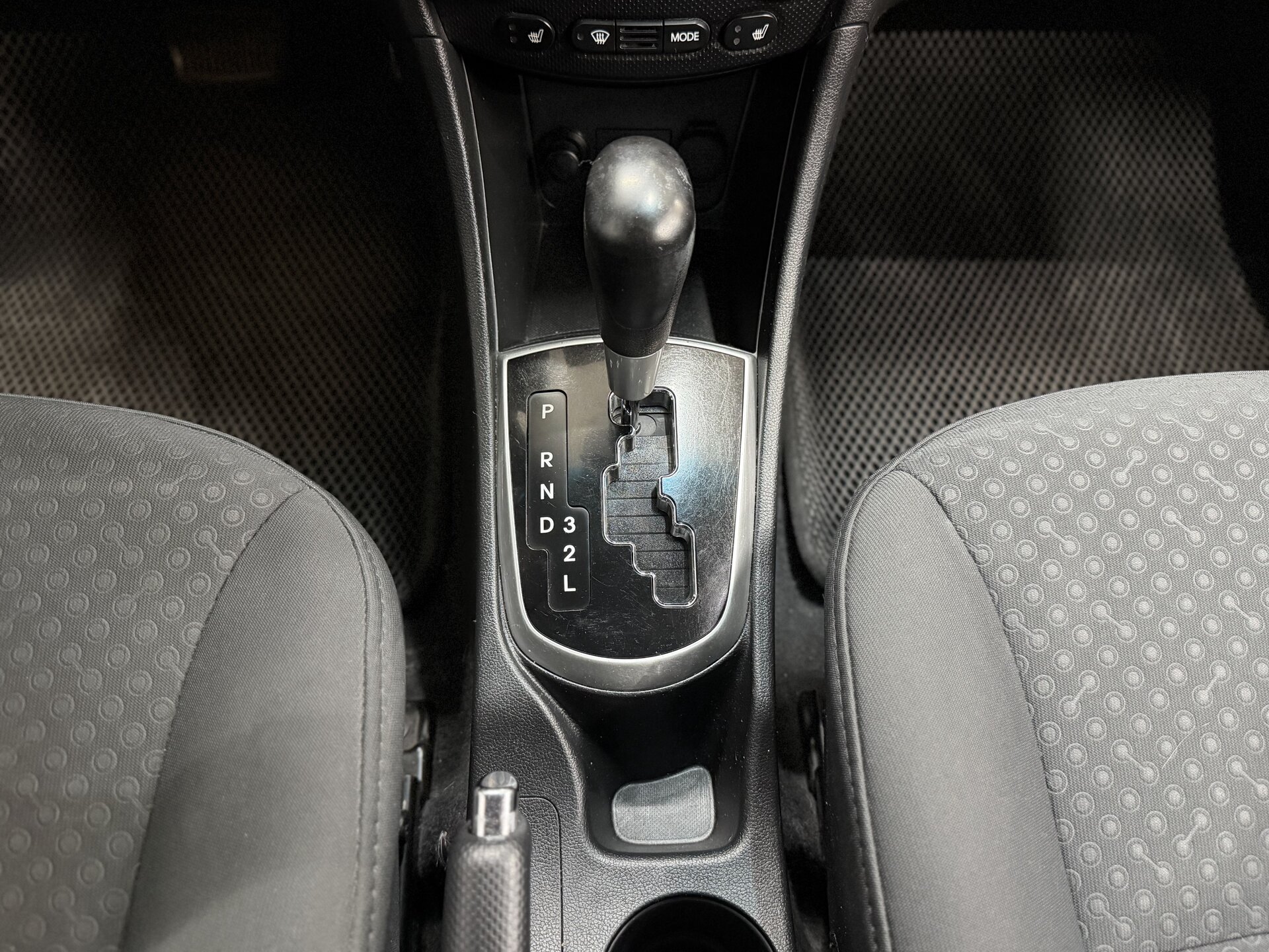 Hyundai Solaris, I 2012