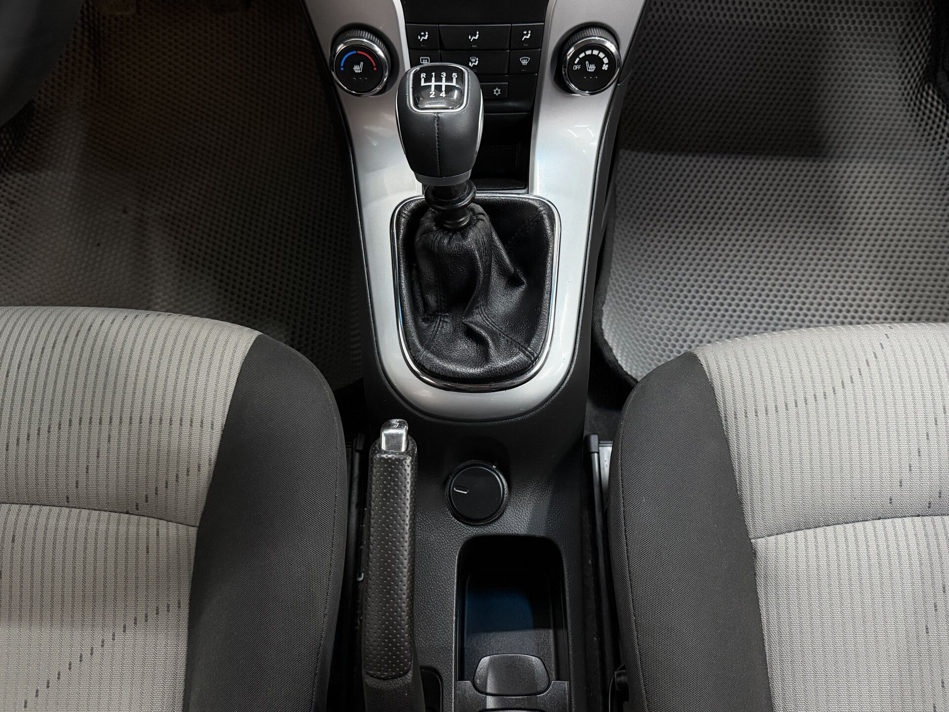 Chevrolet Cruze, I Рестайлинг 2013