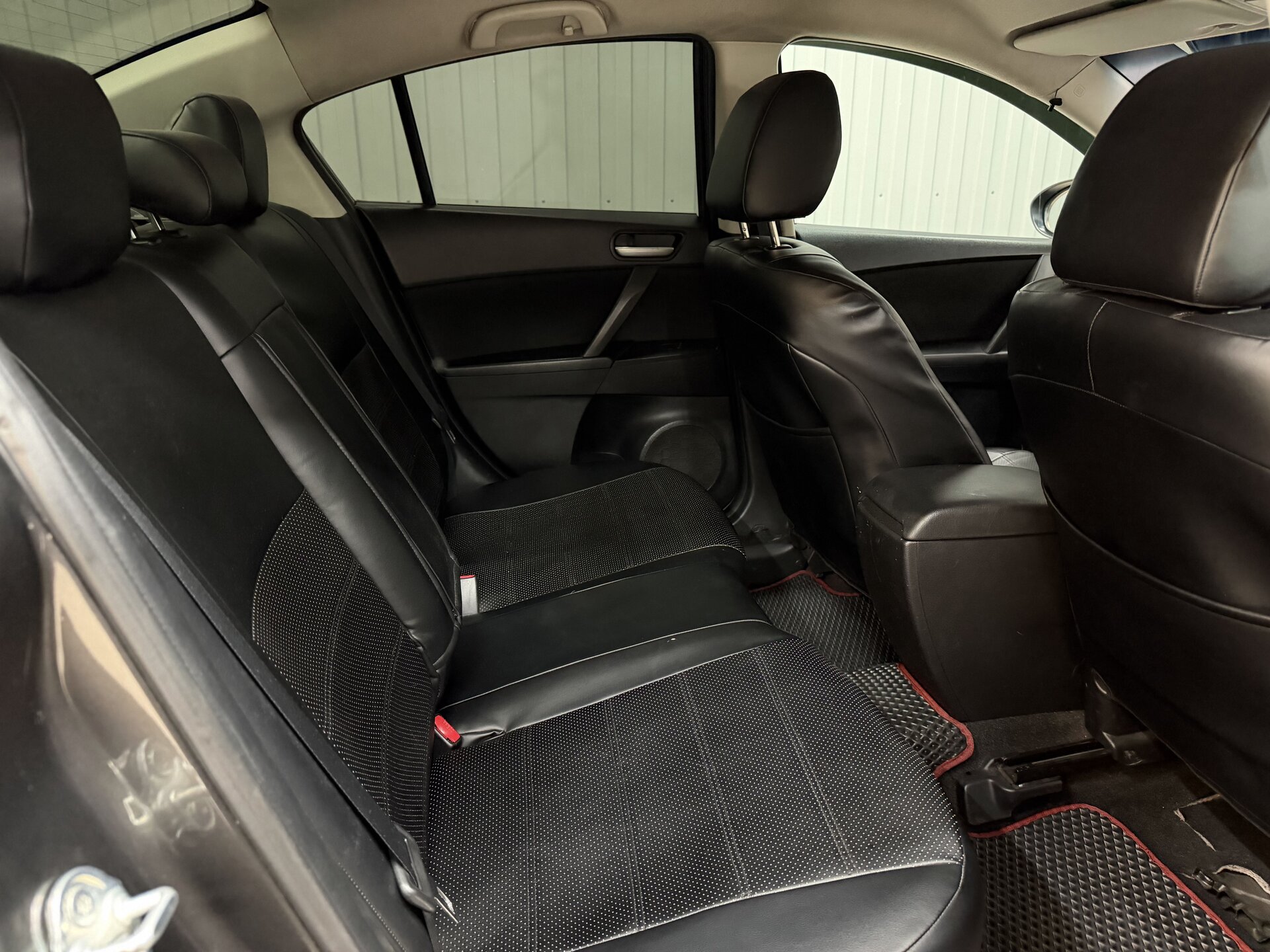 Mazda 3, II (BL) Рестайлинг 2012 Mazda 3, II (BL) Рестайлинг 2012