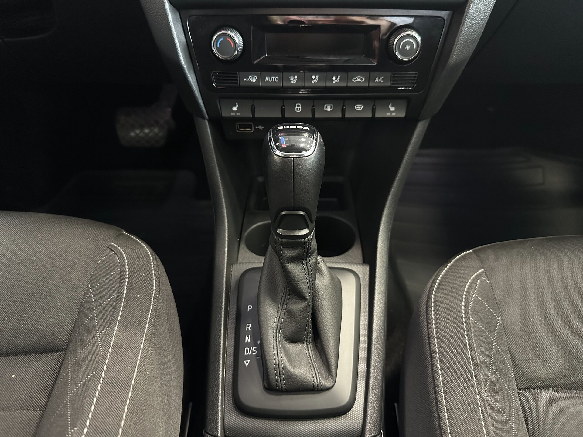 Skoda Rapid, I Рестайлинг 2018 Skoda Rapid, I Рестайлинг 2018