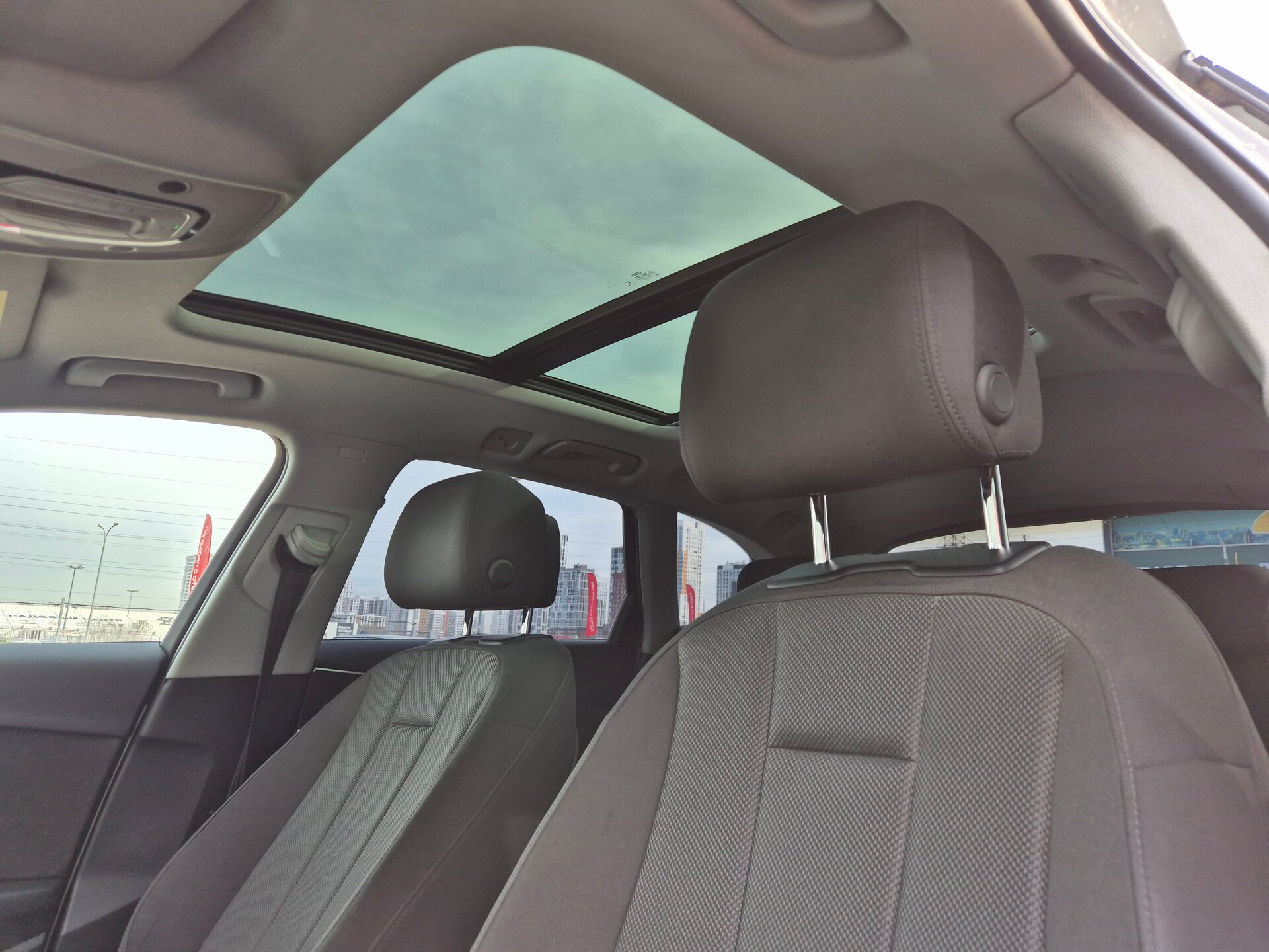 Audi A4, V (B9) 2019