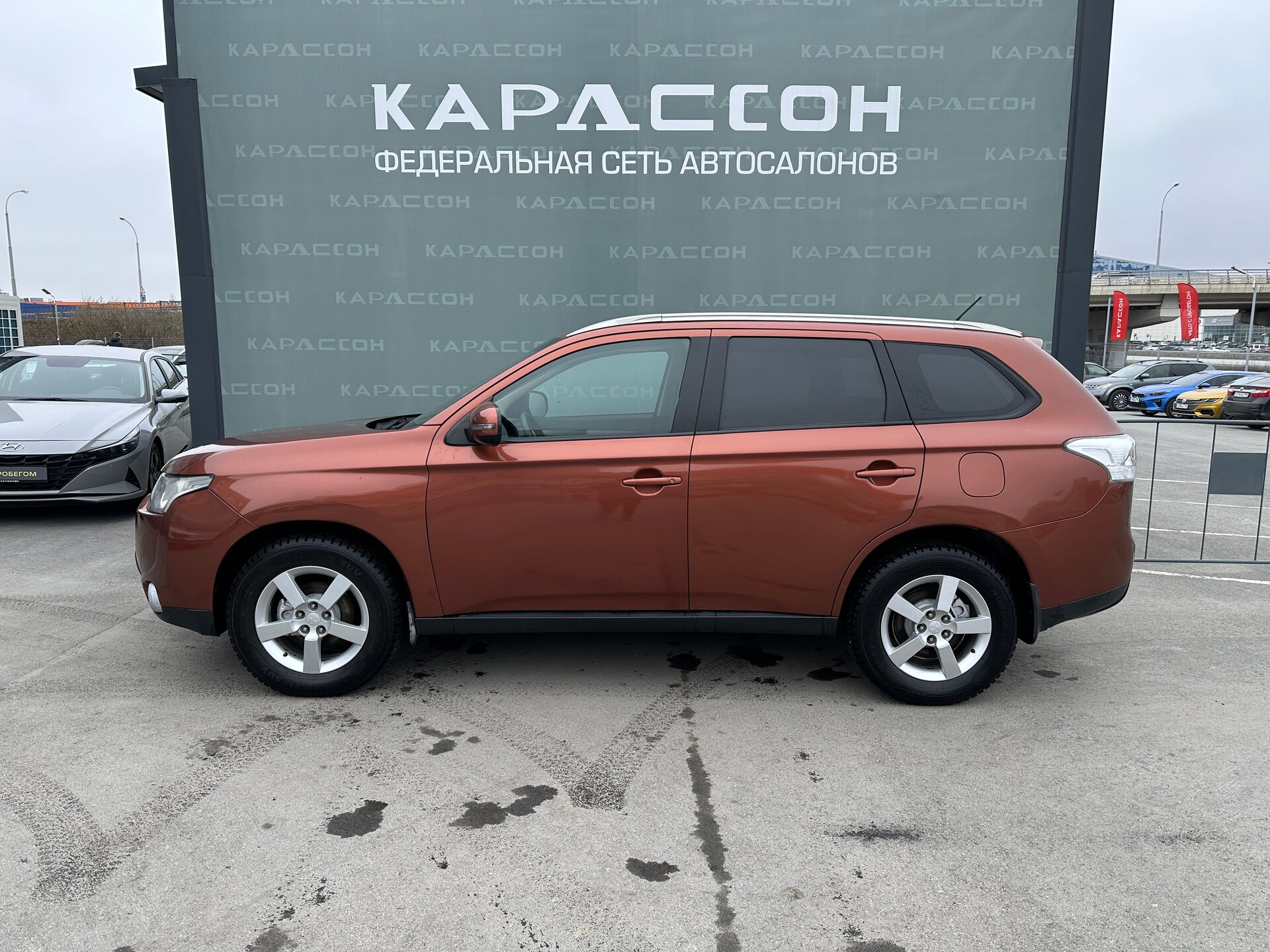 Mitsubishi Outlander, III 2013
