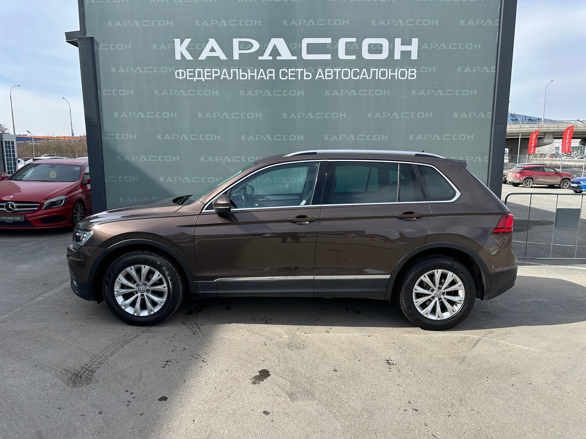 Volkswagen Tiguan, II 2017