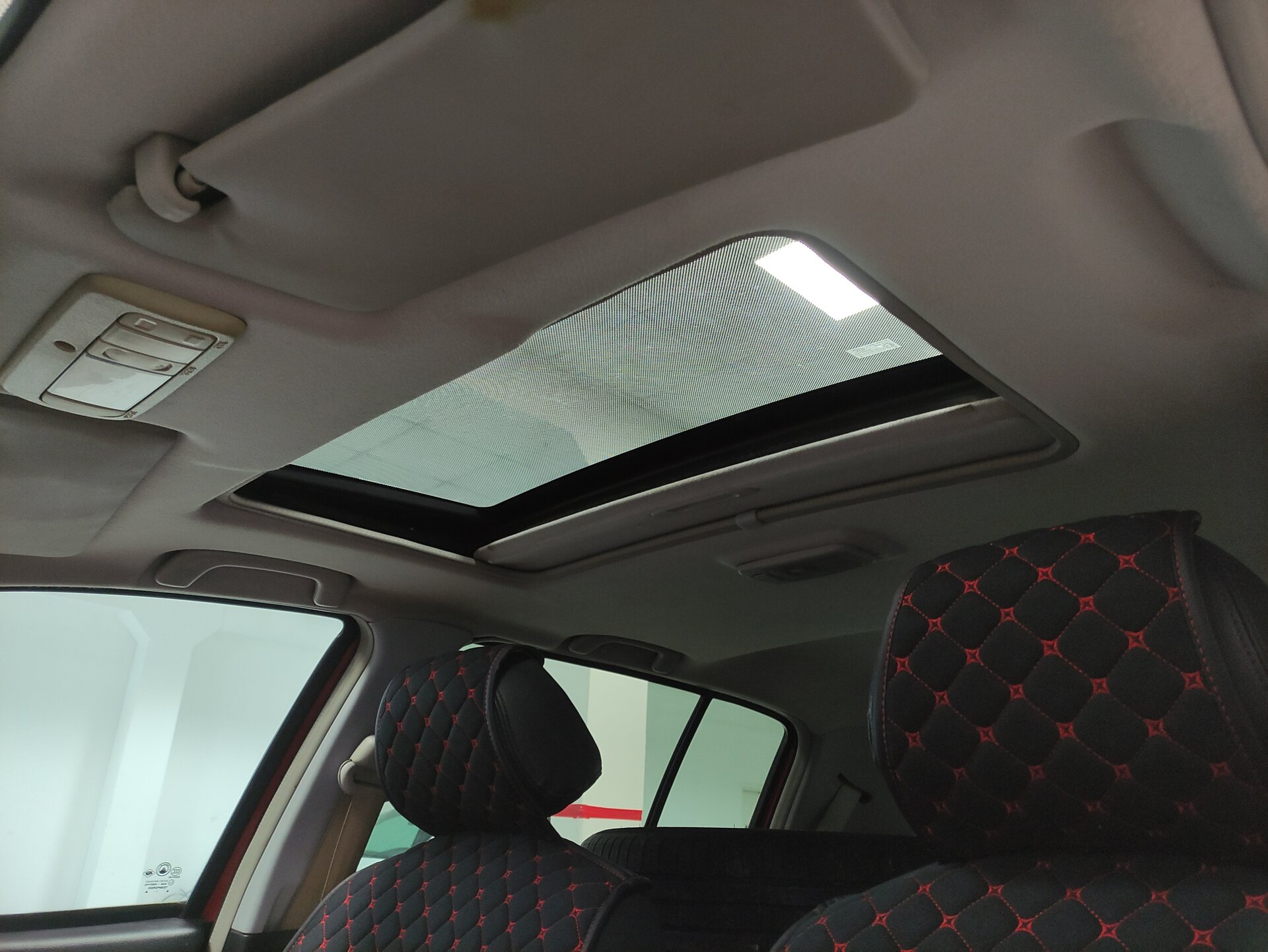 Geely MK Cross, I 2012