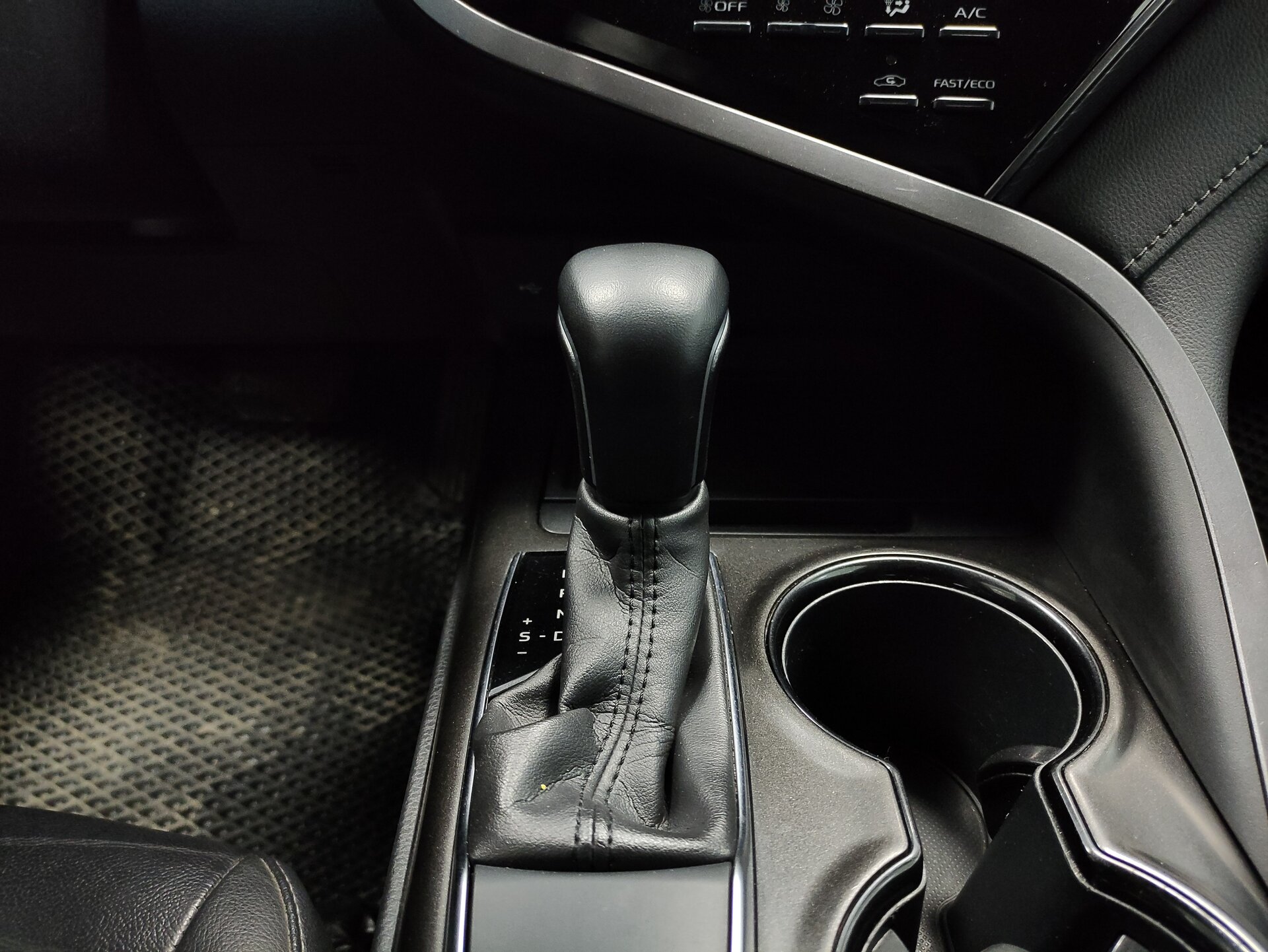 Toyota Camry, VIII (XV70) Рестайлинг 2021