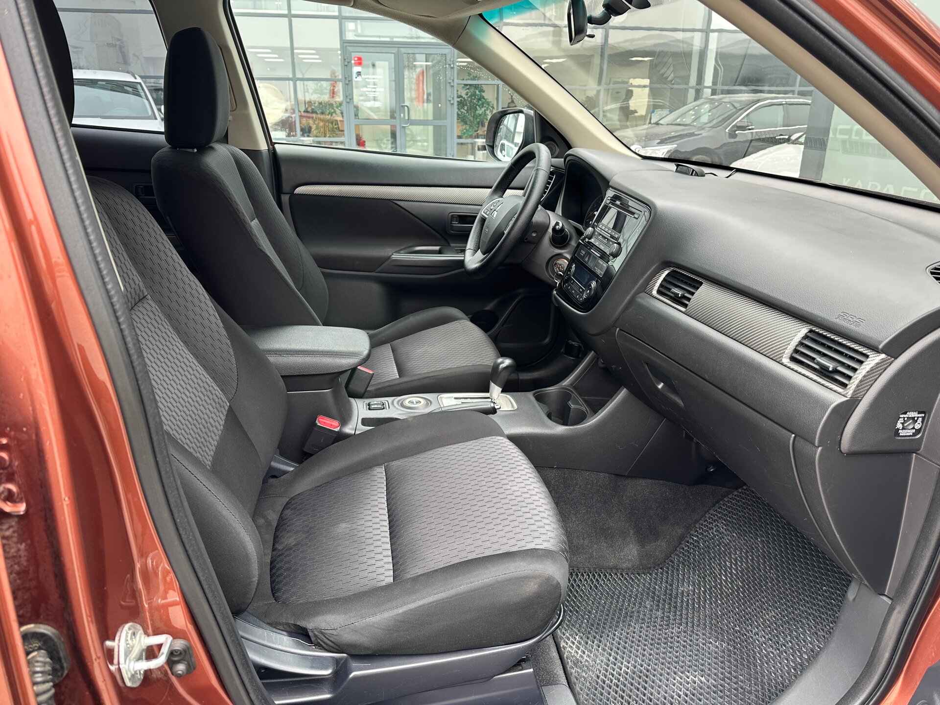 Mitsubishi Outlander, III 2013