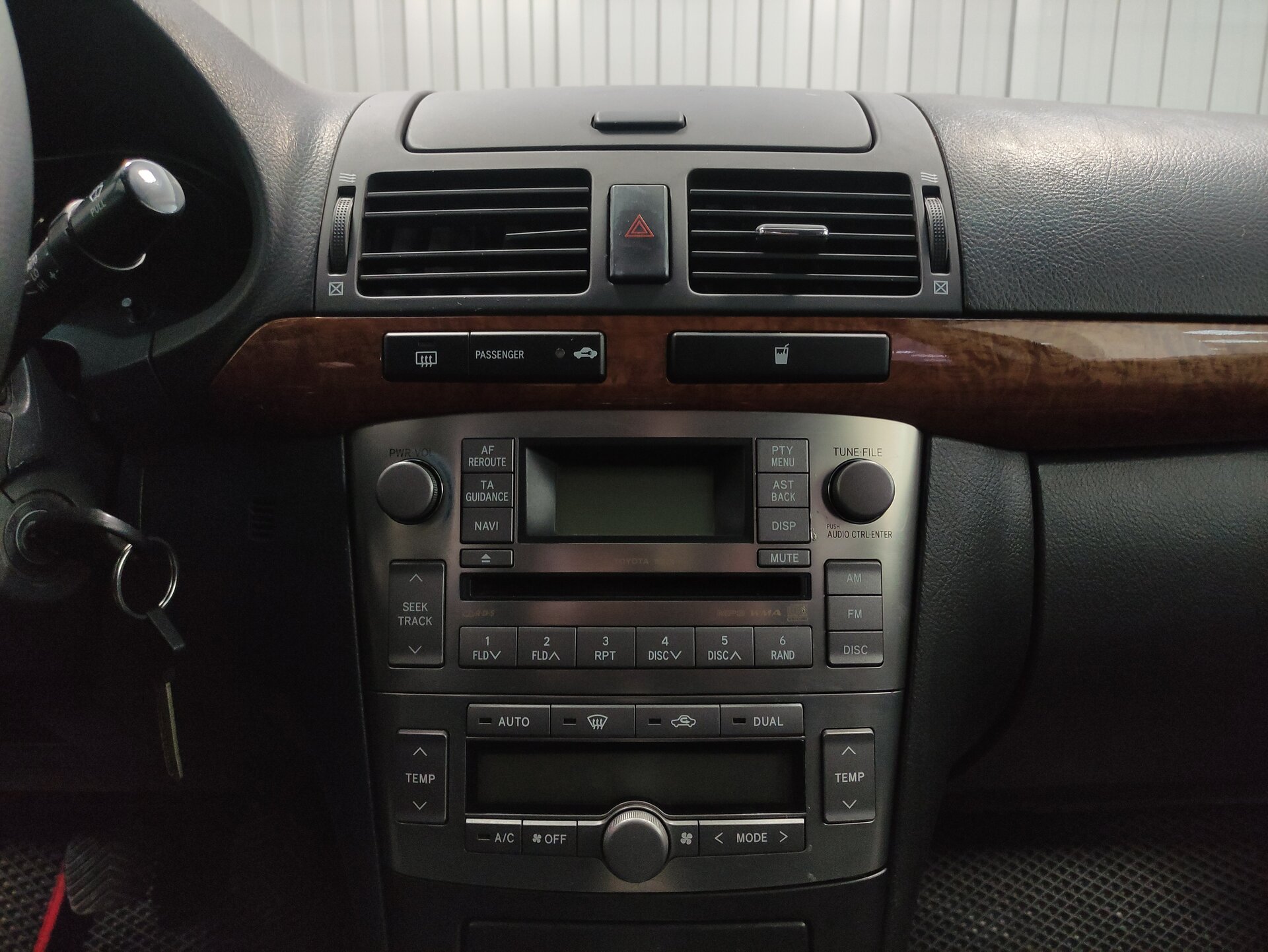 Toyota Avensis, II Рестайлинг 2006