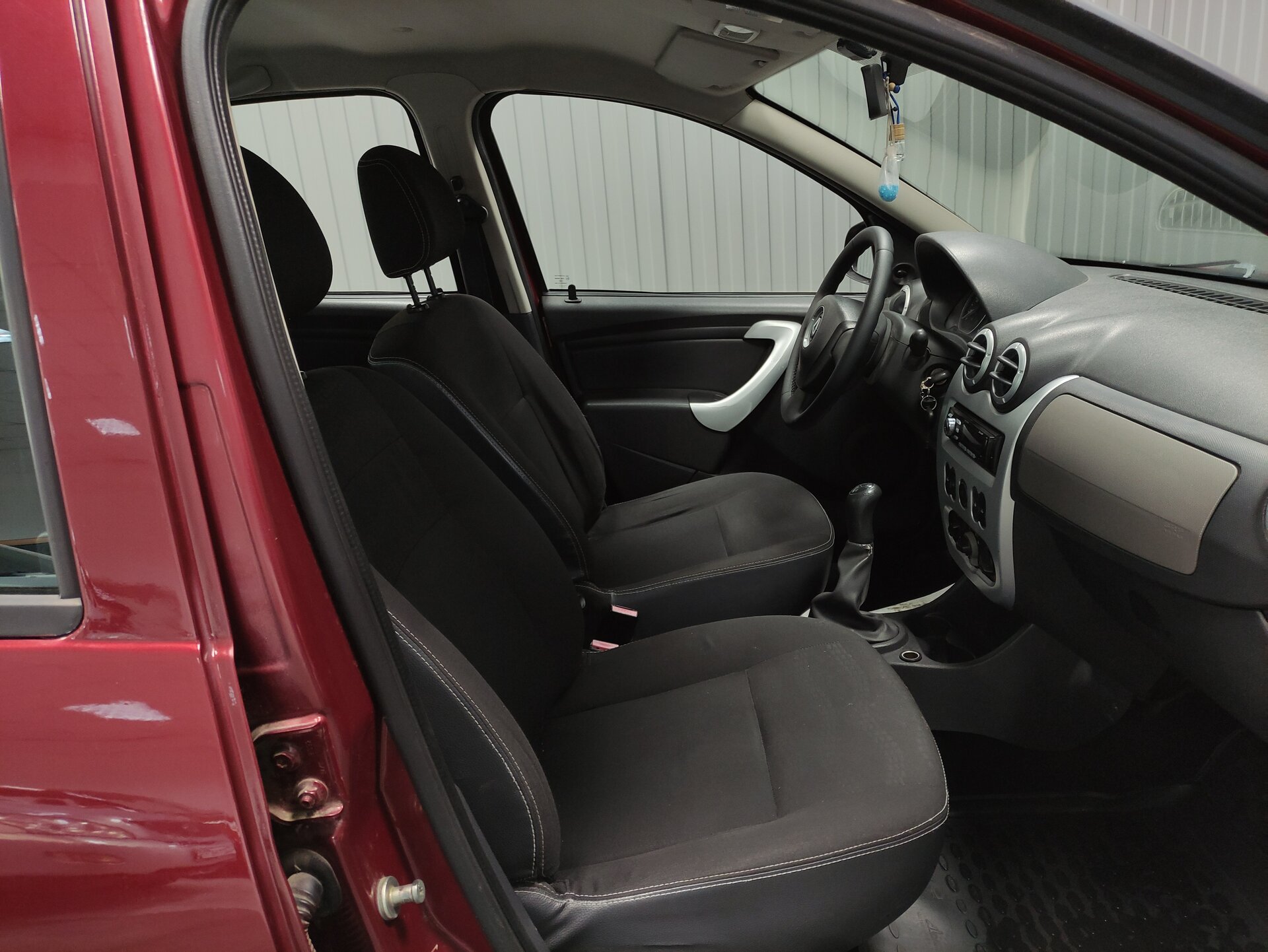 Renault Sandero, I 2011