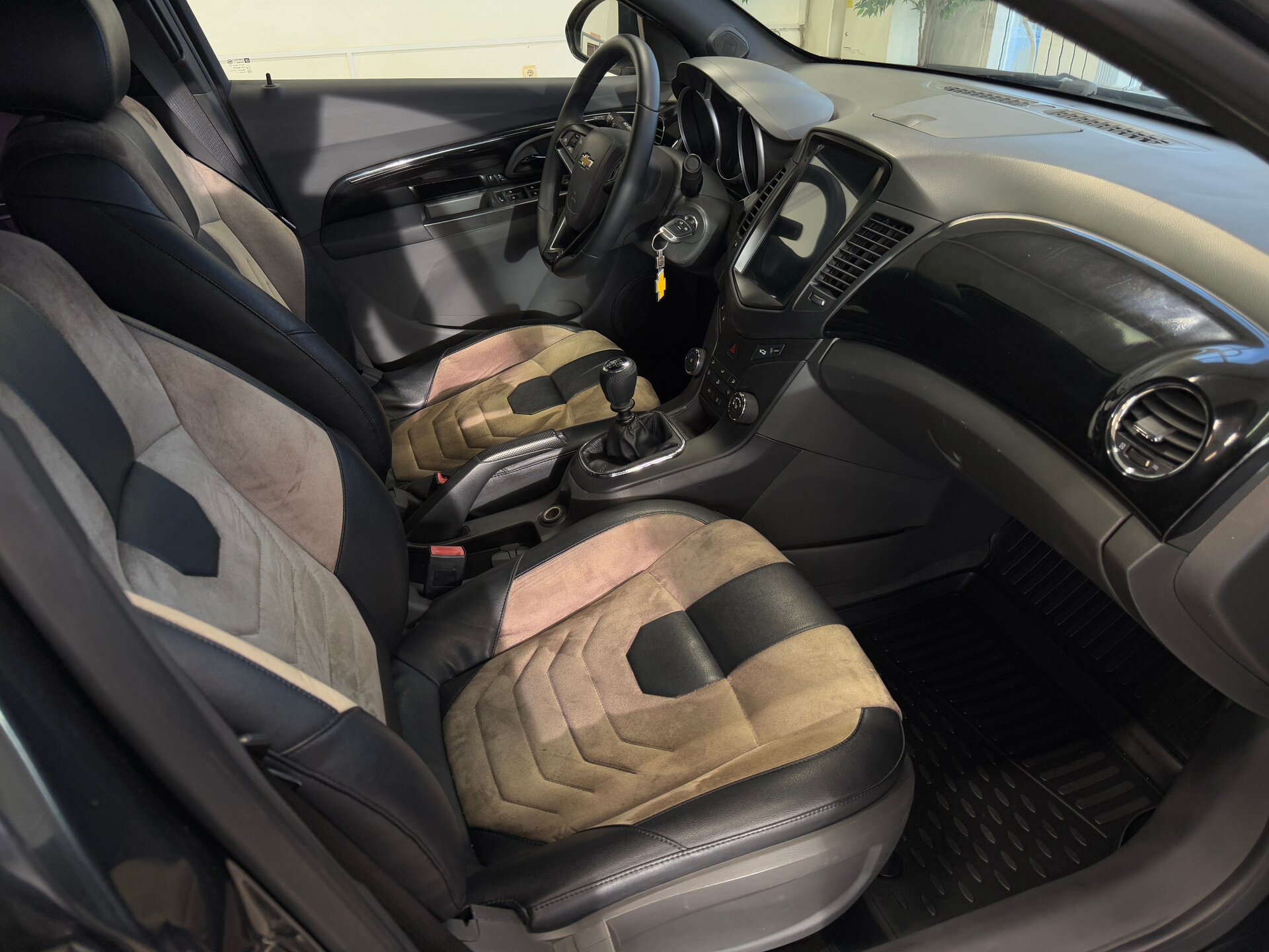 Chevrolet Cruze, I 2010