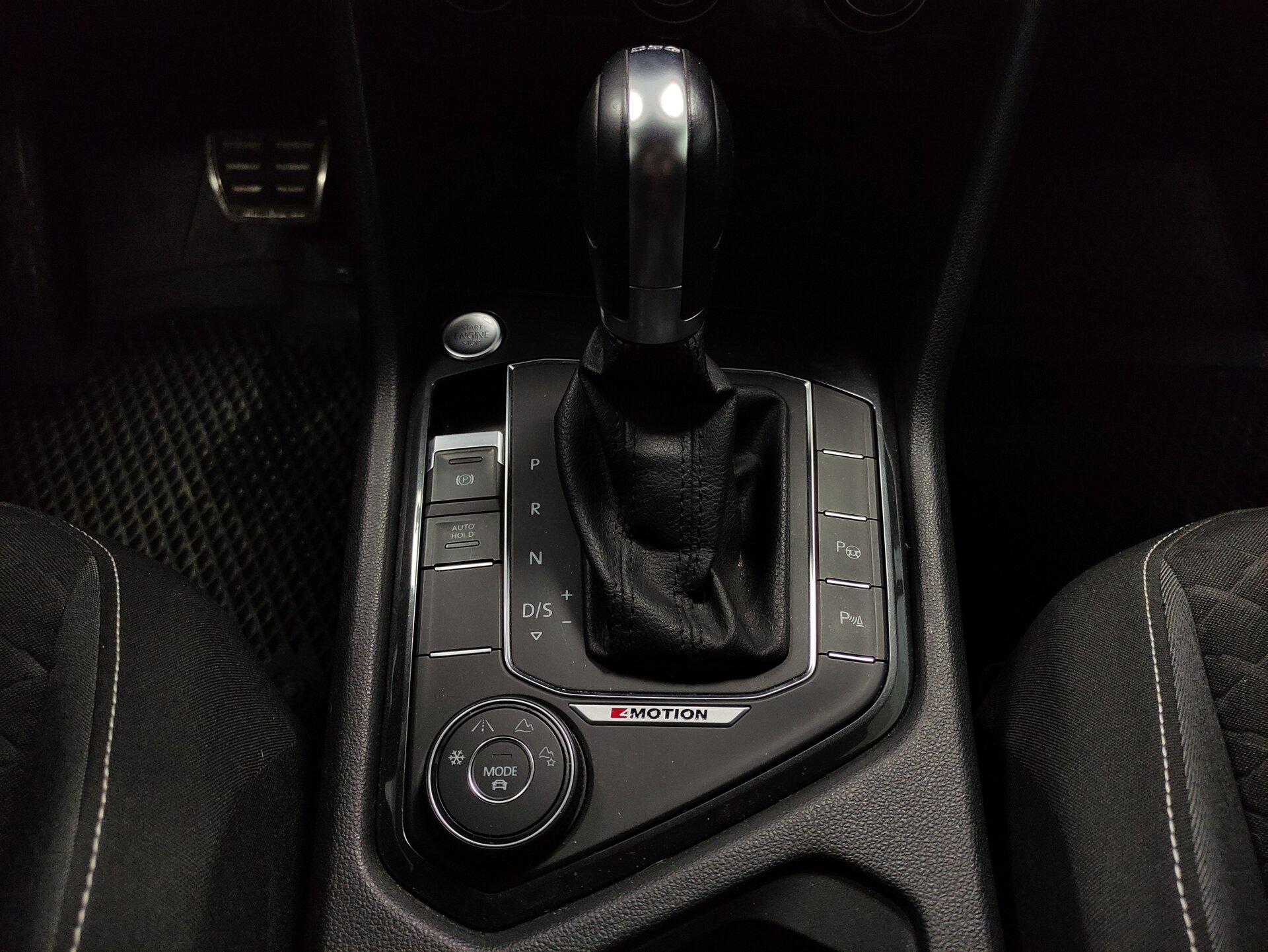 Volkswagen Tiguan, II 2018