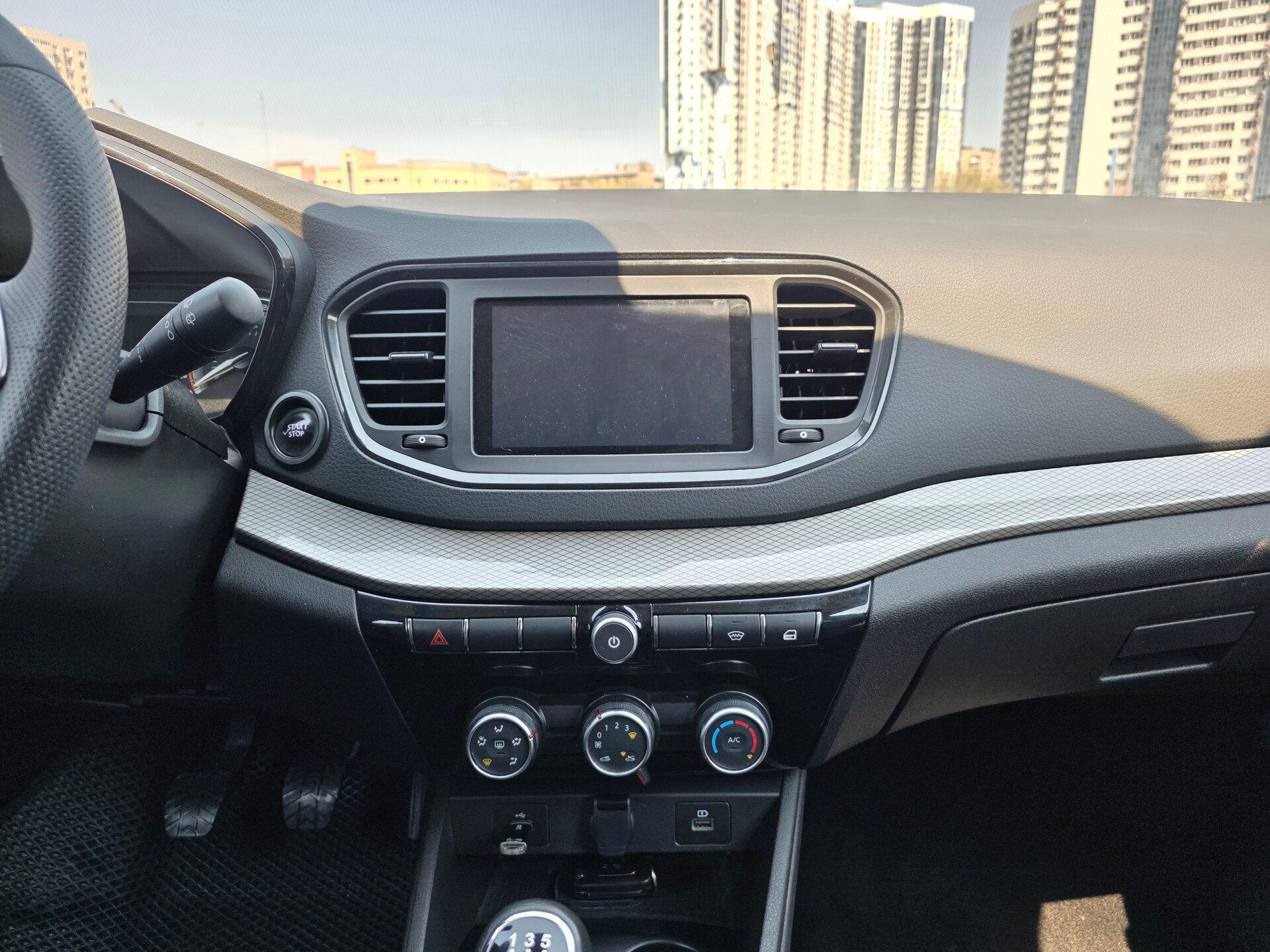 Lada (ВАЗ) Vesta, I Рестайлинг (NG) 2023 Lada (ВАЗ) Vesta, I Рестайлинг (NG) 2023