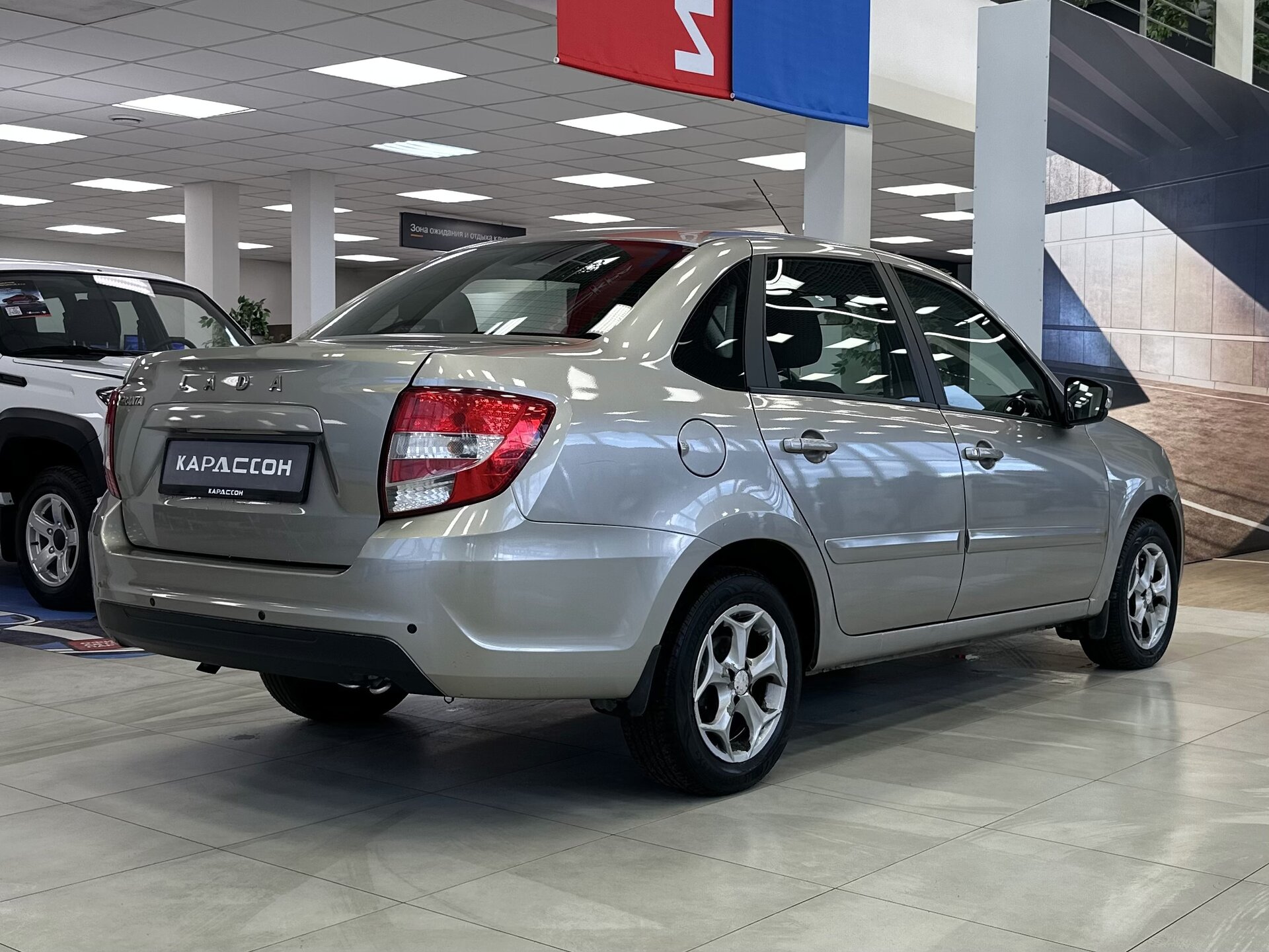 Lada (ВАЗ) Granta, I Рестайлинг 2019 Lada (ВАЗ) Granta, I Рестайлинг 2019