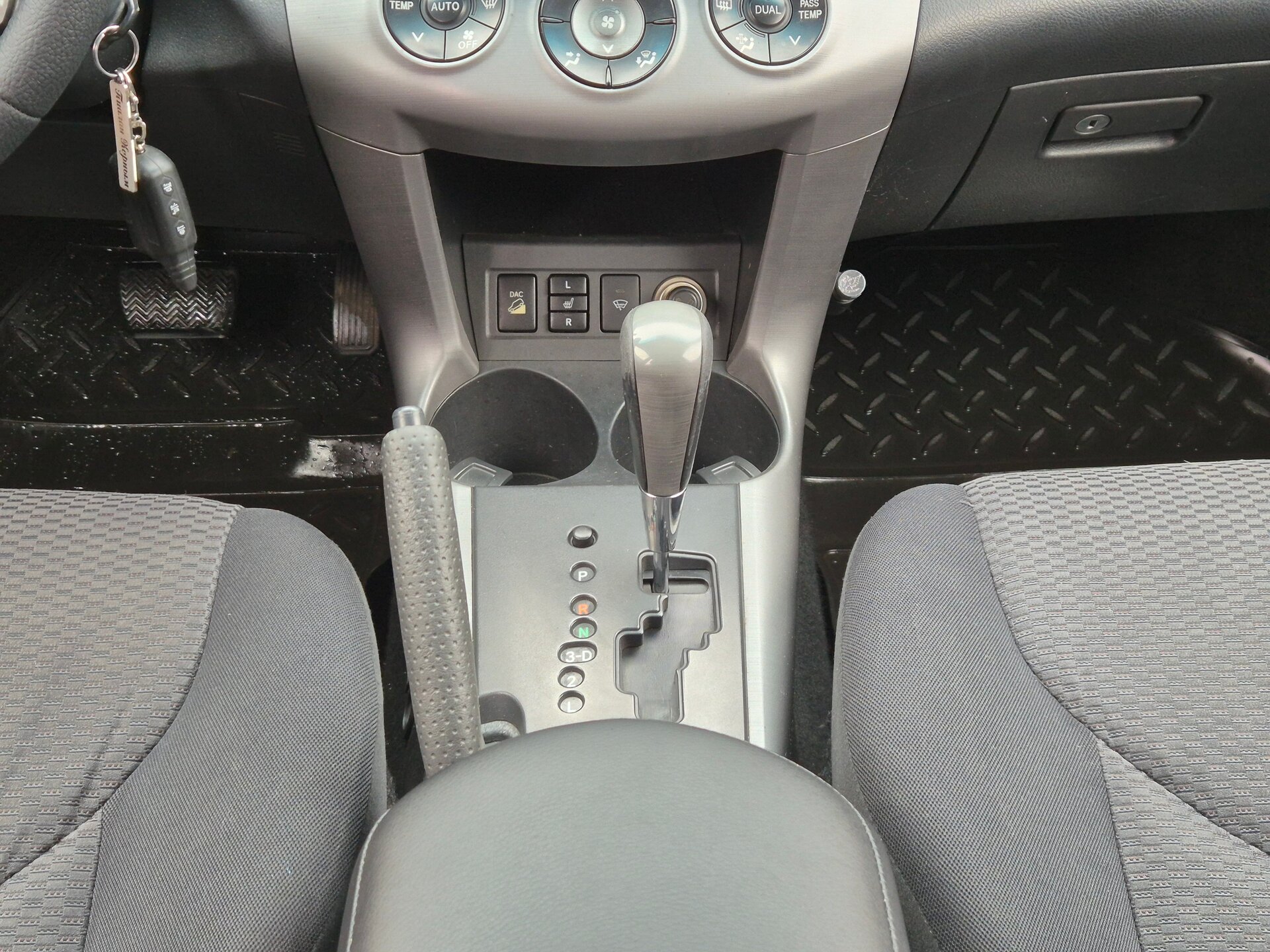 Toyota RAV4, III (XA30) 2006