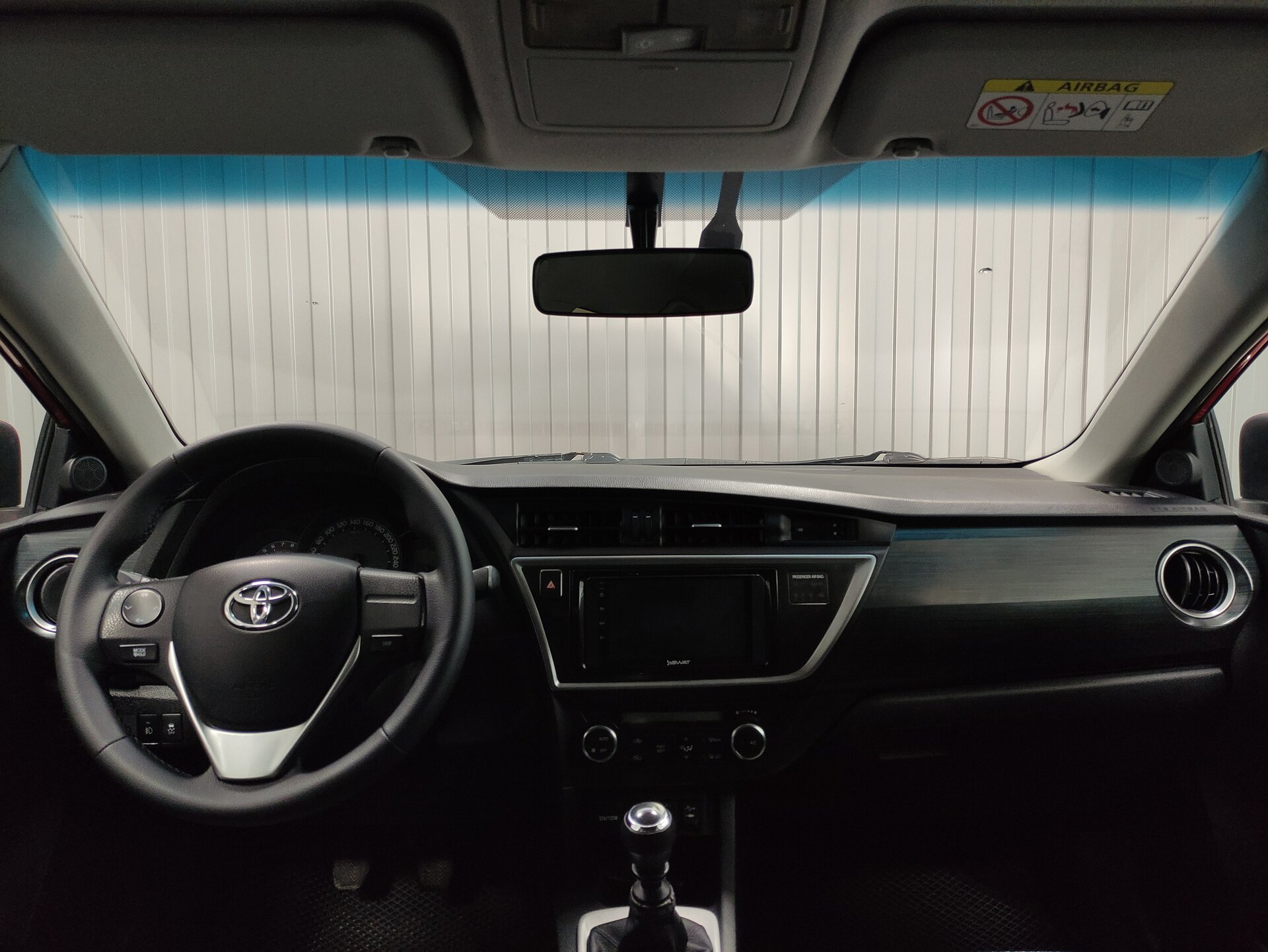 Toyota Auris, II 2013