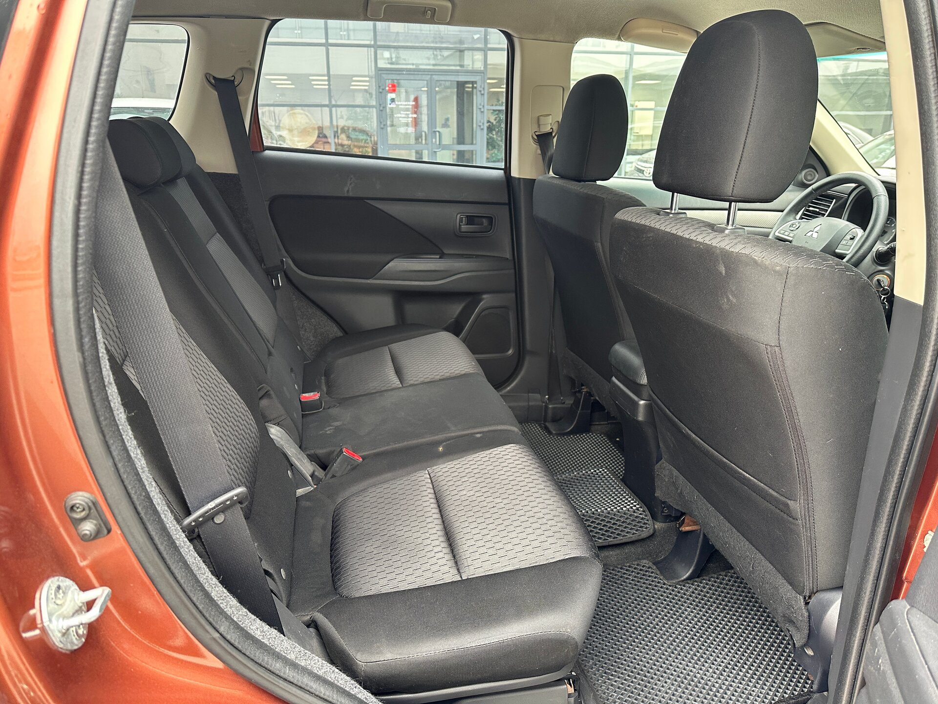 Mitsubishi Outlander, III 2013