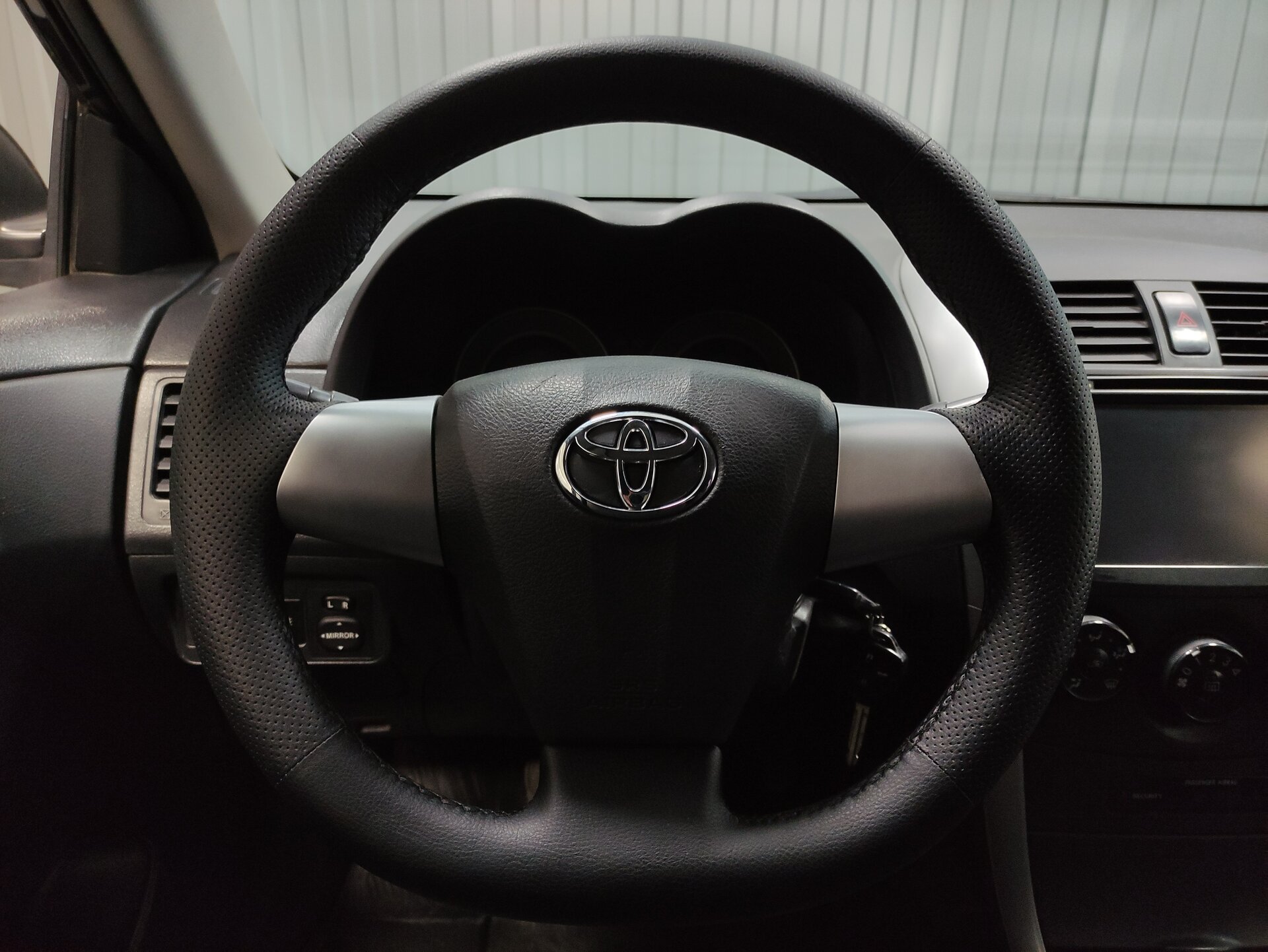 Toyota Corolla, X (E140, E150) Рестайлинг 2011