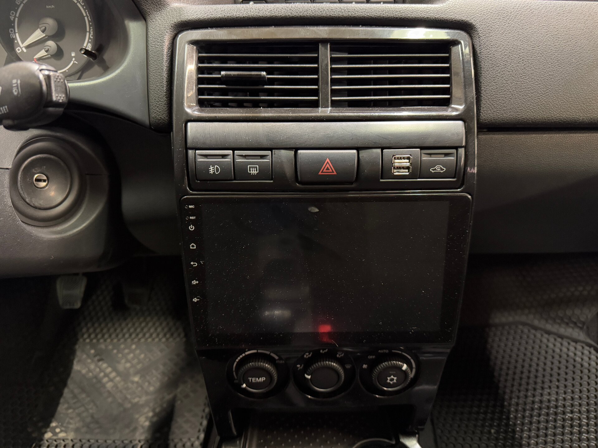 Lada (ВАЗ) Priora, I Рестайлинг 2014 Lada (ВАЗ) Priora, I Рестайлинг 2014