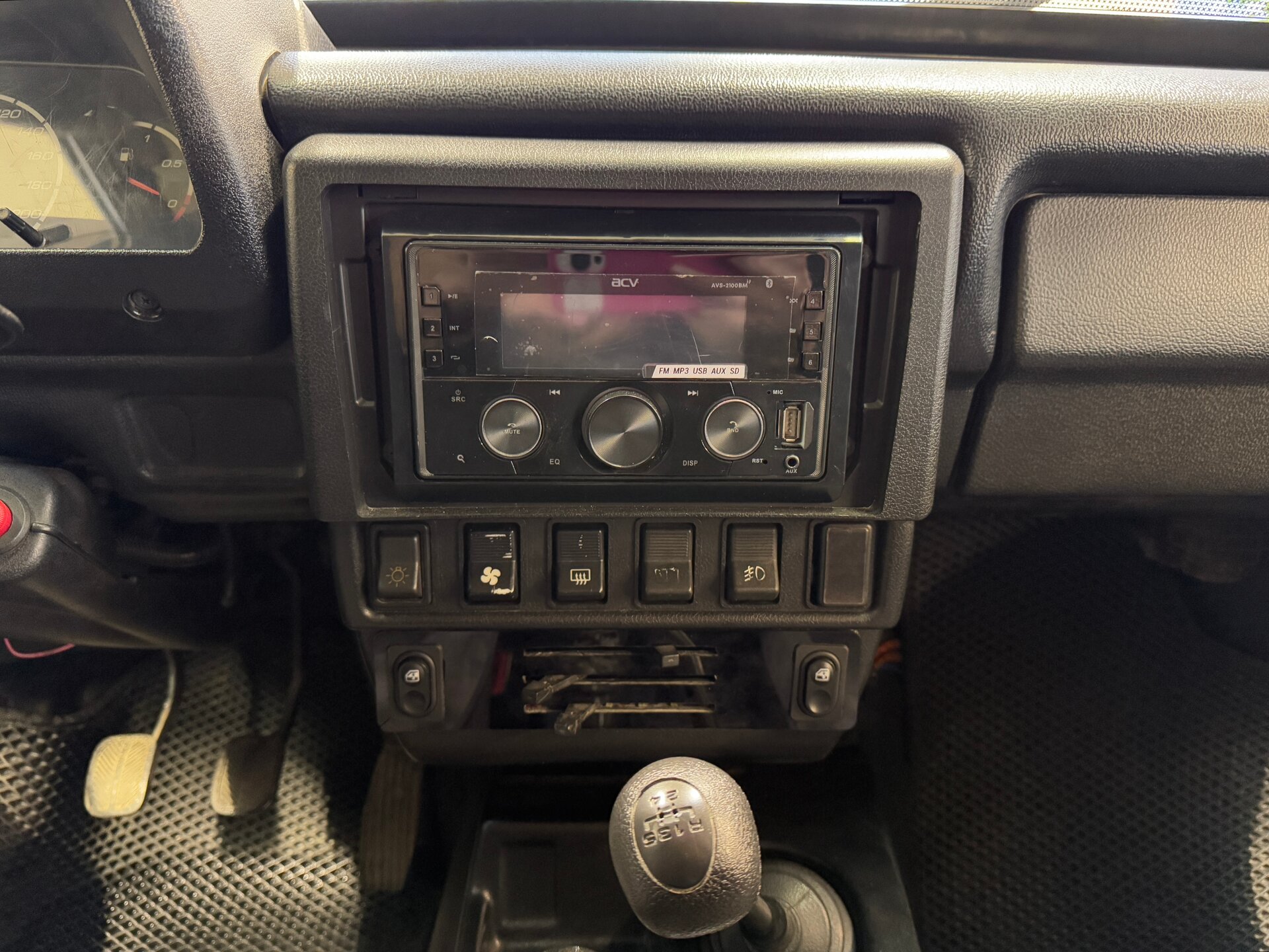 Lada (ВАЗ) 2131 (4x4), I 2013 Lada (ВАЗ) 2131 (4x4), I 2013