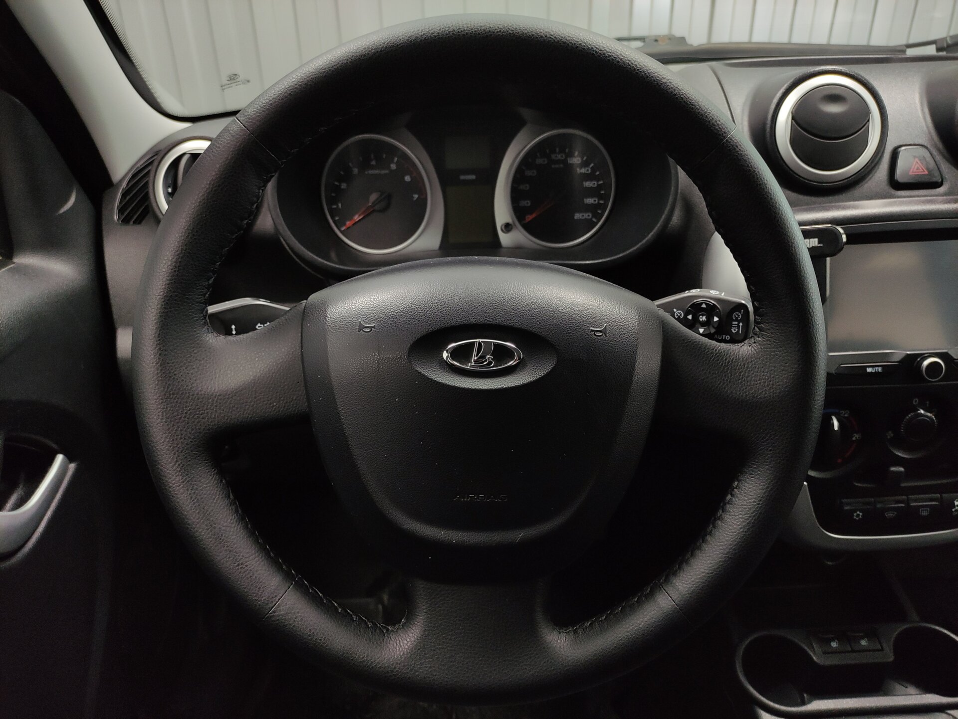 Lada (ВАЗ) Granta, I 2016