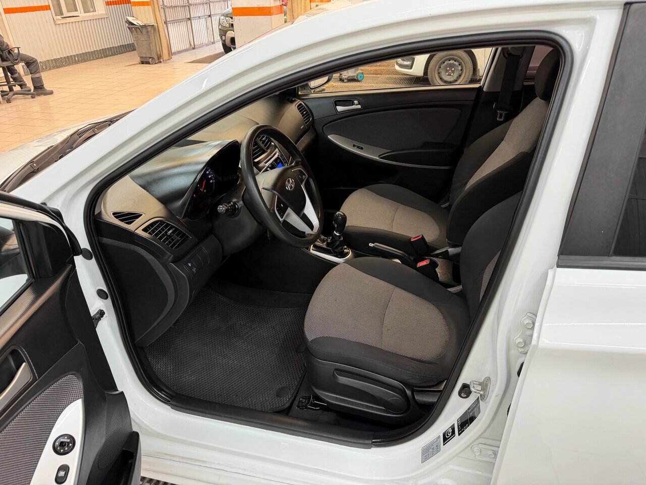 Hyundai Solaris, I 2013