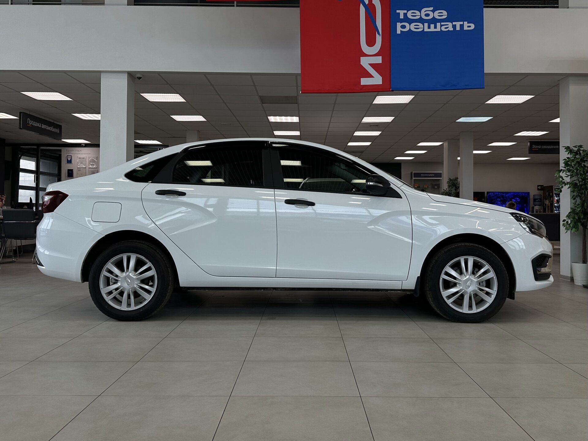 Lada (ВАЗ) Vesta, I Рестайлинг (NG) 2024 Lada (ВАЗ) Vesta, I Рестайлинг (NG) 2024