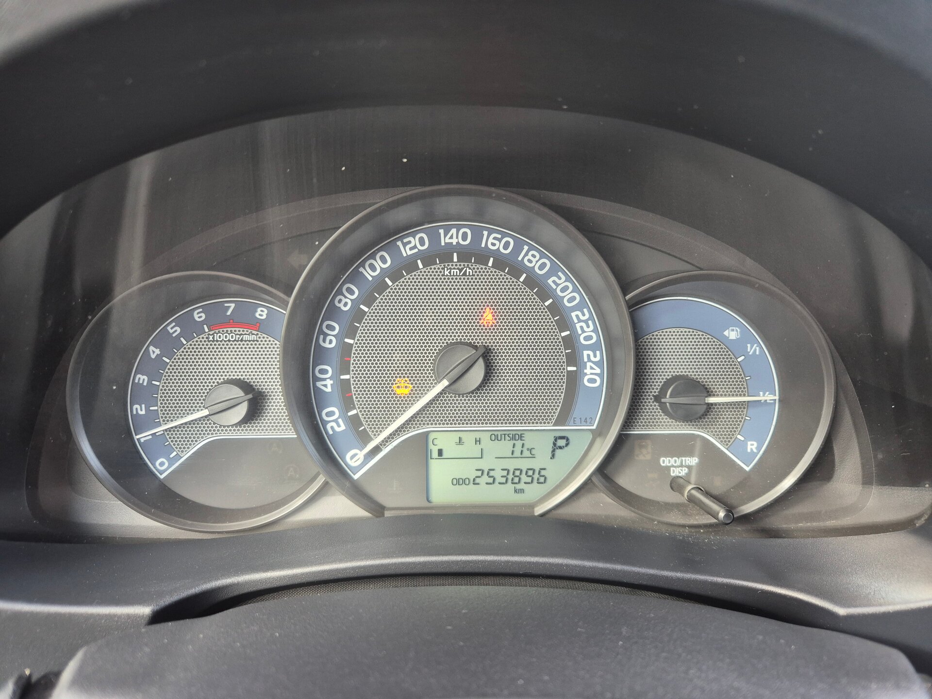 Toyota Corolla, XI (E160, E170, E180) 2013