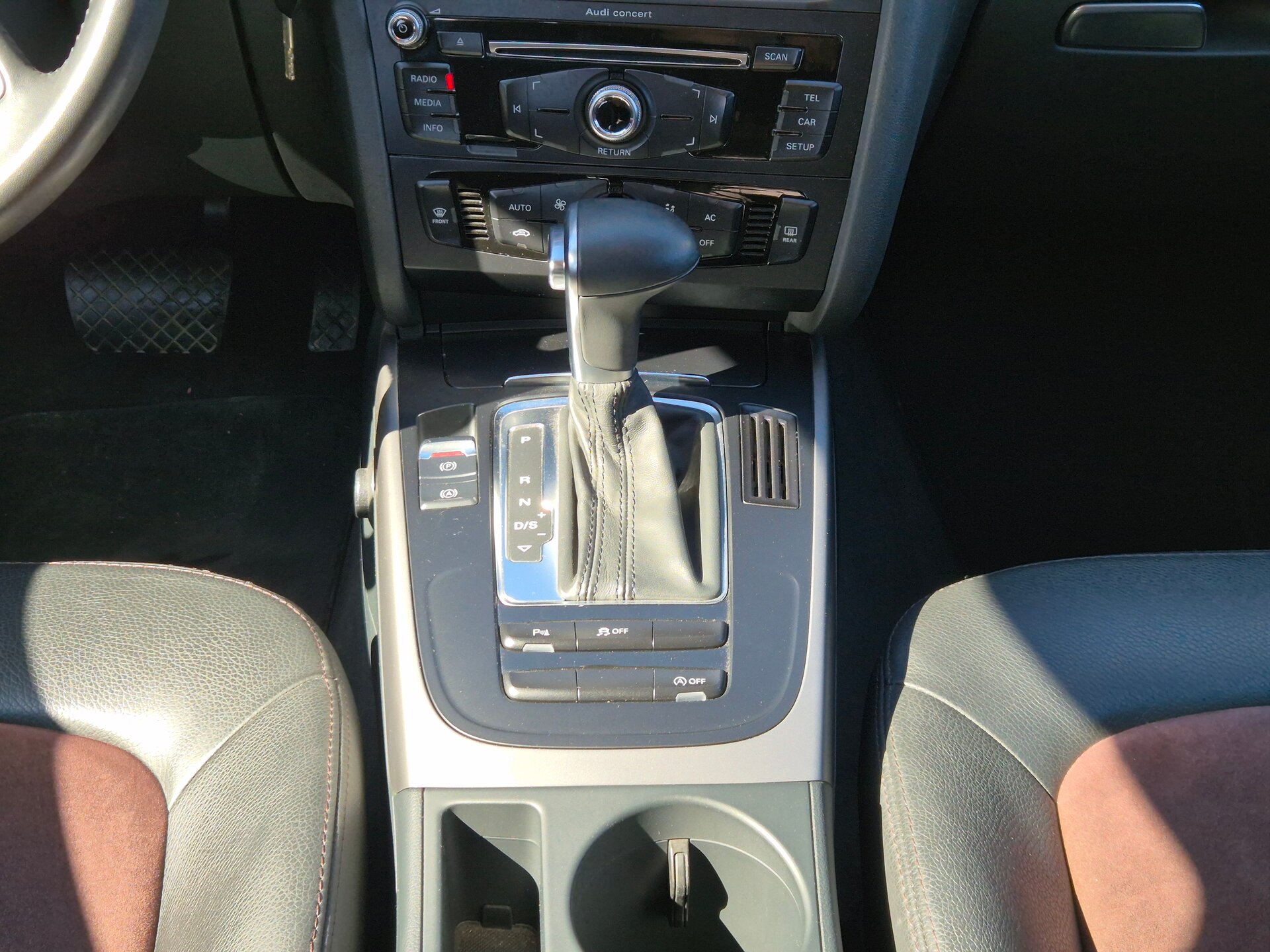 Audi A4, IV (B8) Рестайлинг 2014