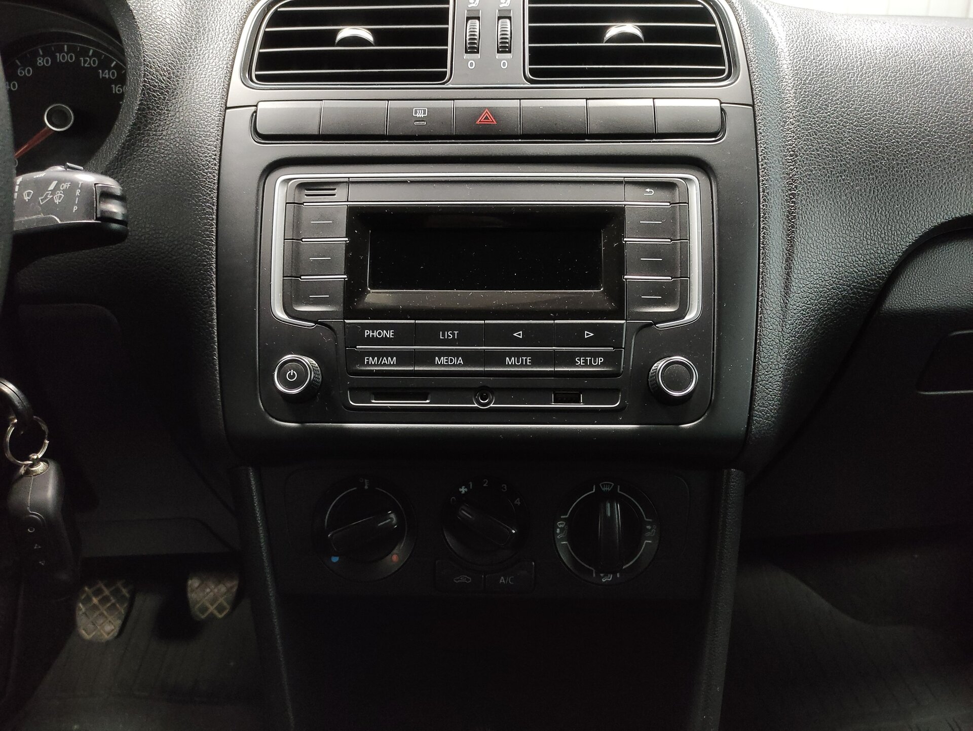 Volkswagen Polo, V Рестайлинг 2019