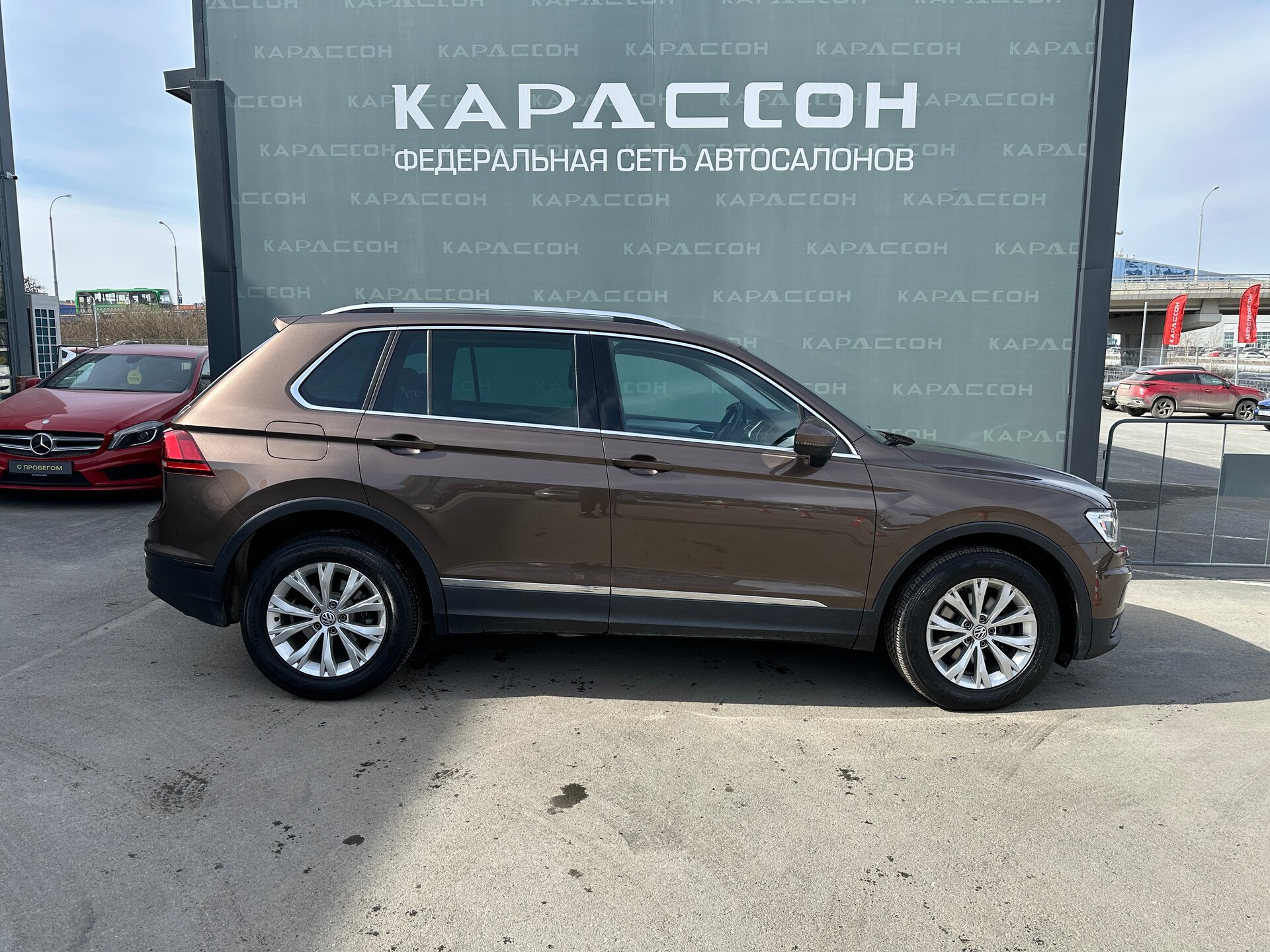 Volkswagen Tiguan, II 2017