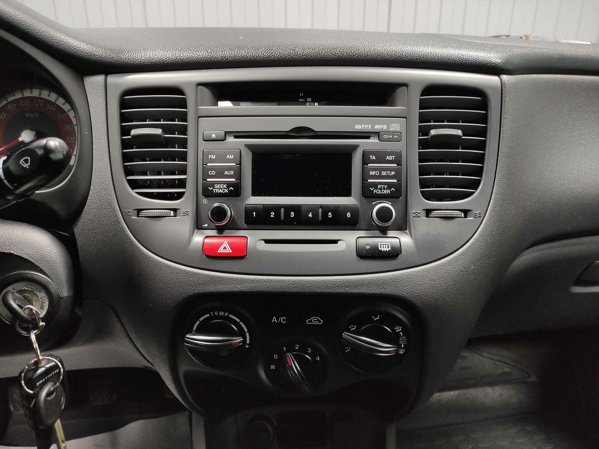 Kia Rio, II Рестайлинг 2011