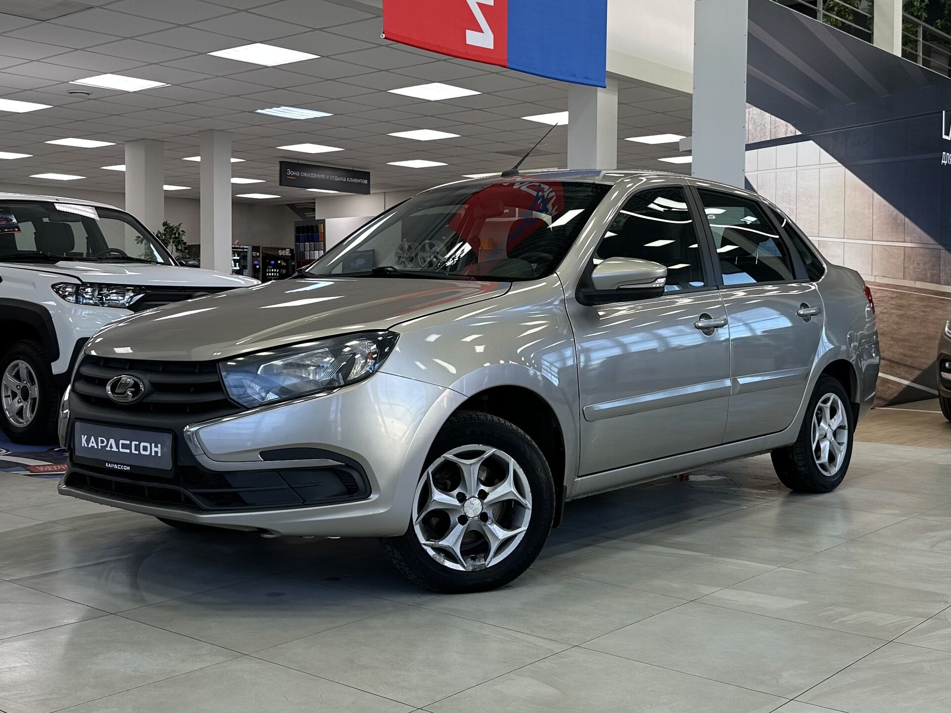 Lada (ВАЗ) Granta, I Рестайлинг 2019 Lada (ВАЗ) Granta, I Рестайлинг 2019