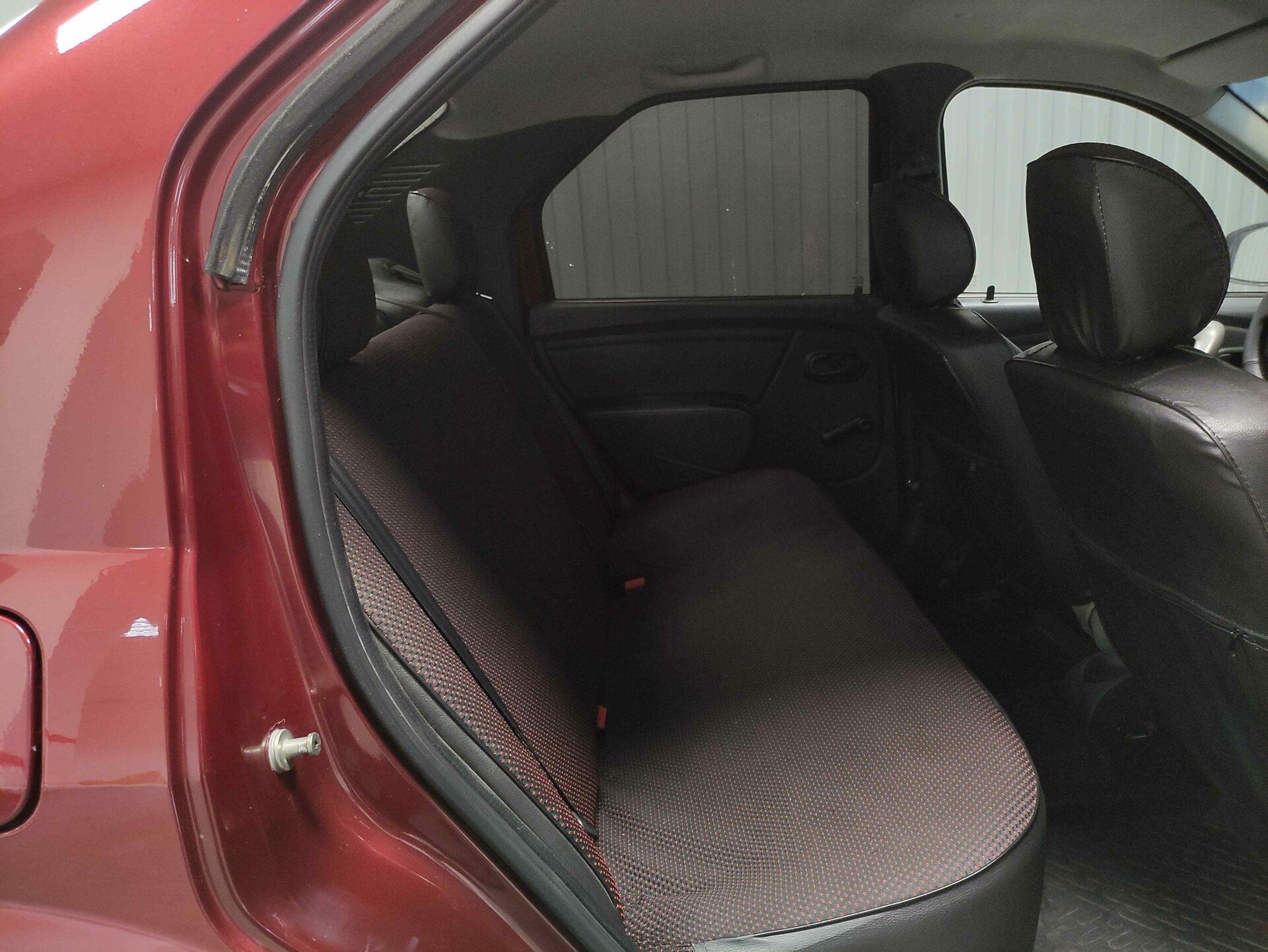 Renault Logan, I Рестайлинг 2011