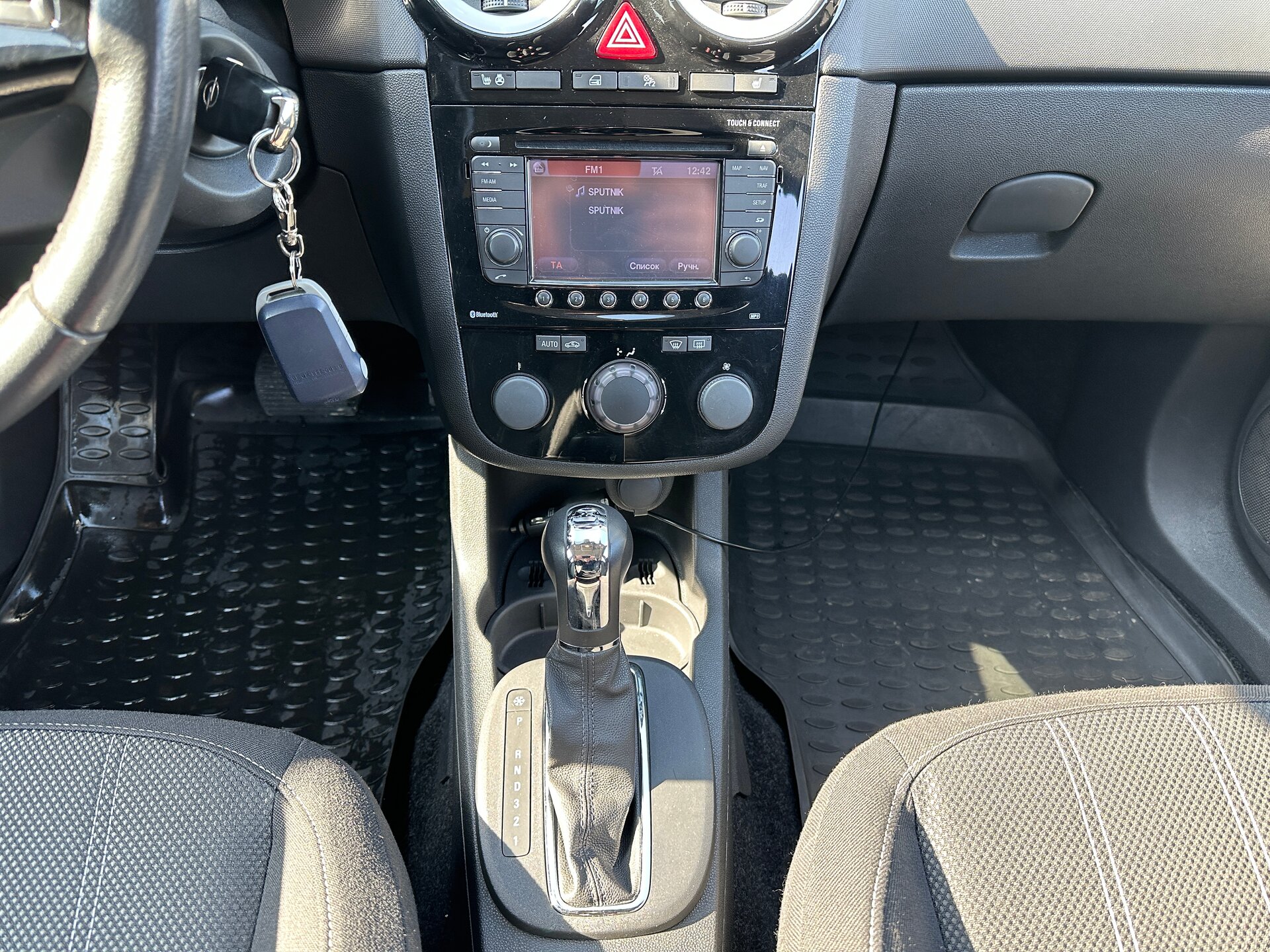Opel Corsa, D Рестайлинг II 2012