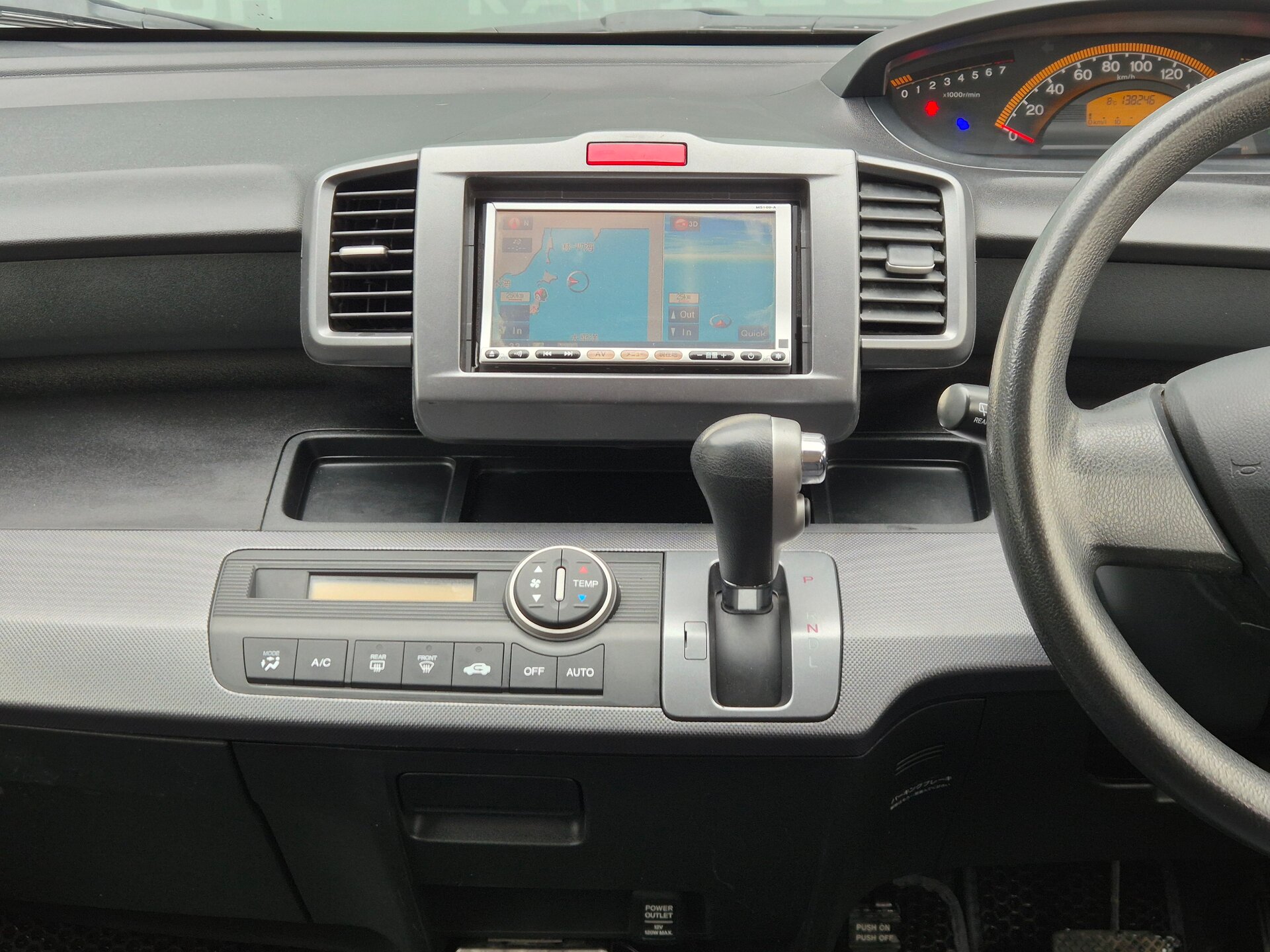 Honda Freed, I 2010