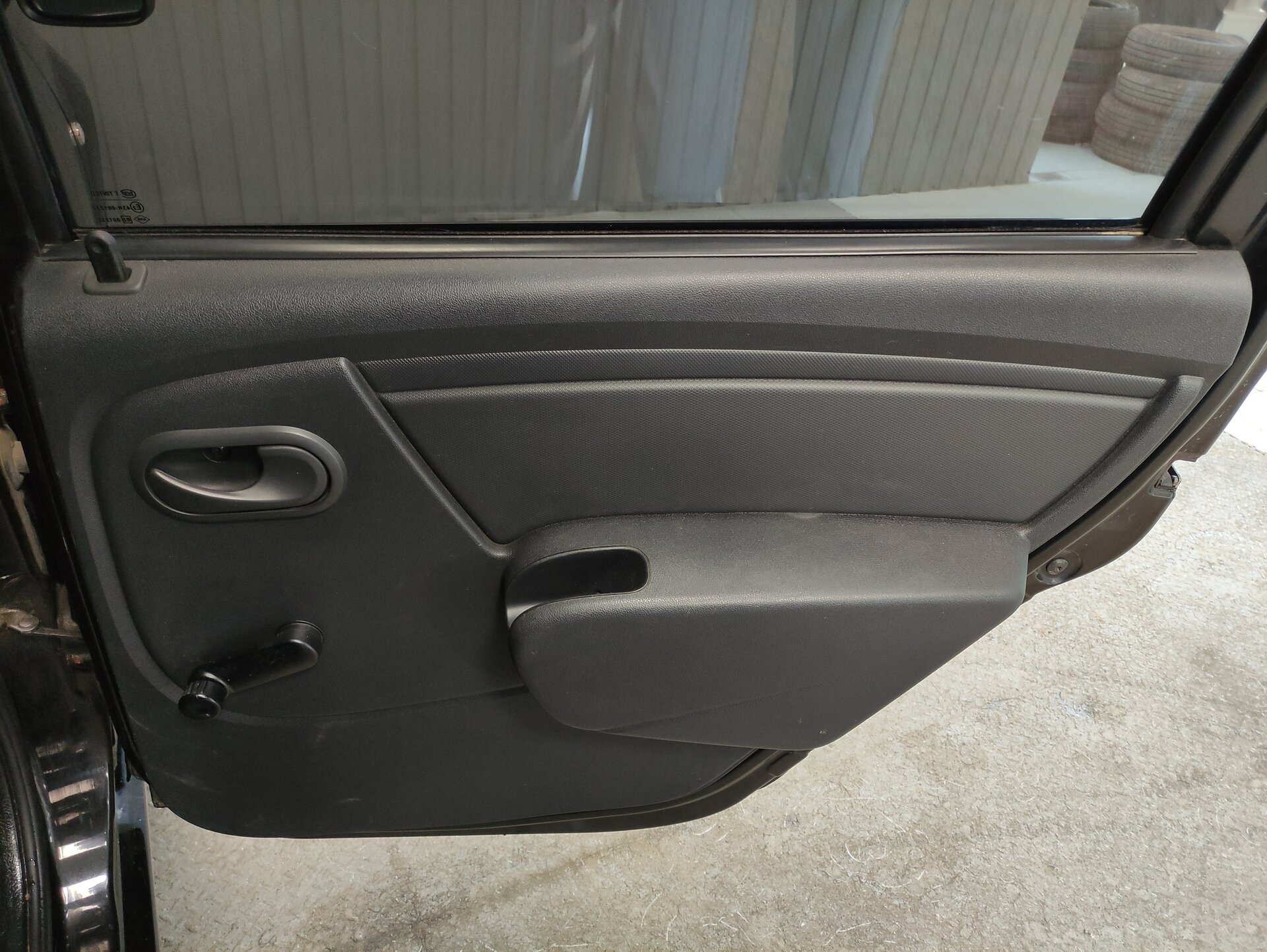 Renault Logan, I Рестайлинг 2012