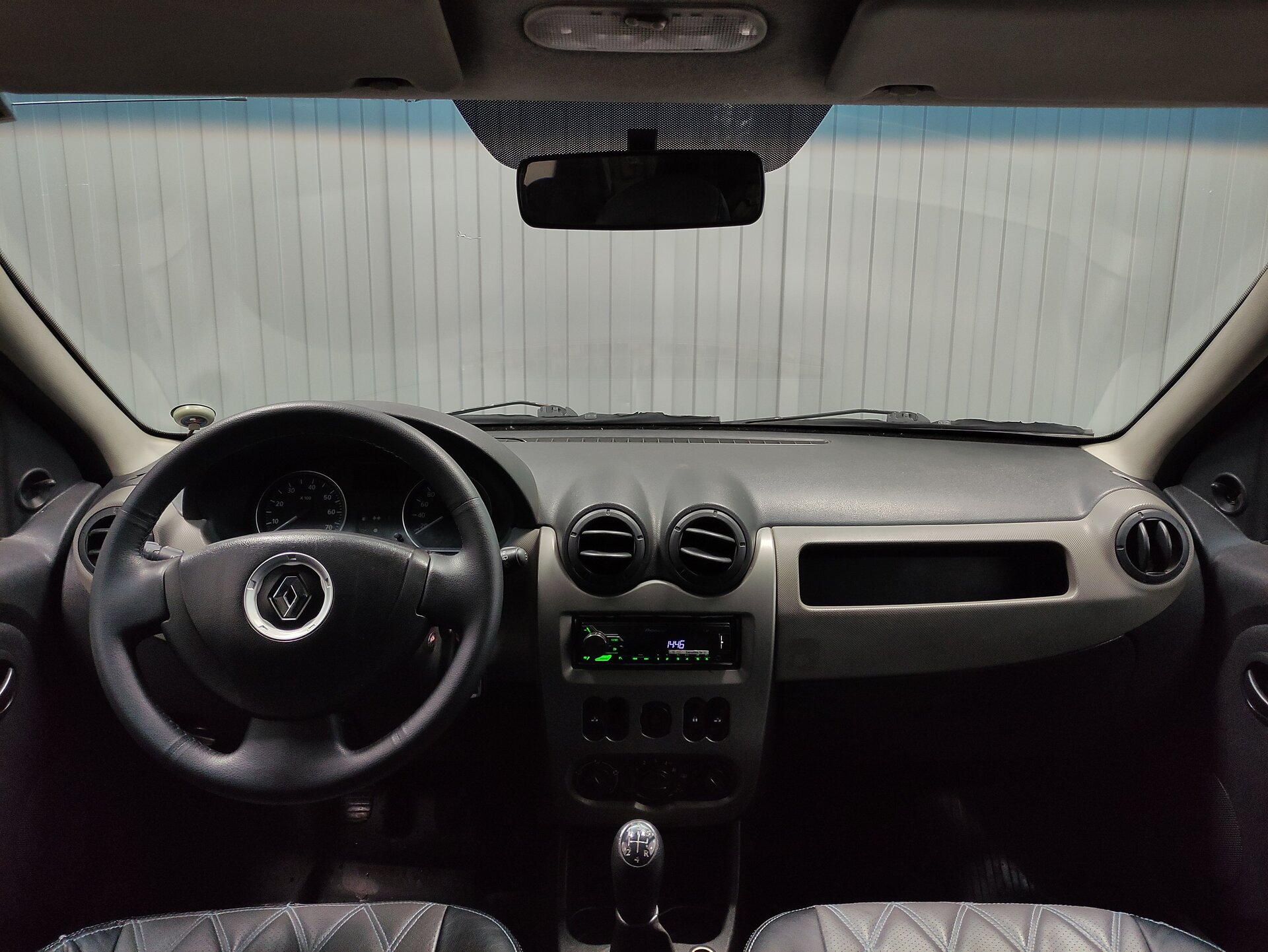 Renault Logan, I Рестайлинг 2012