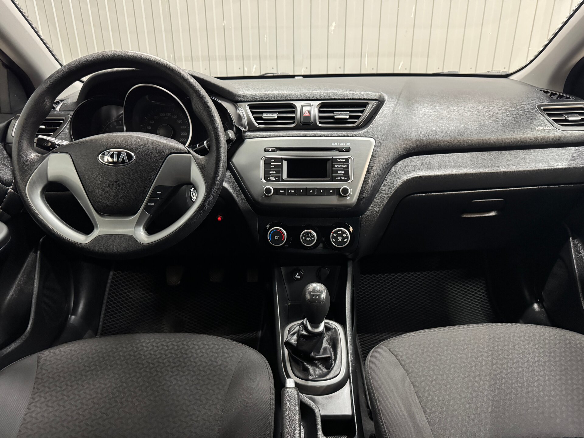 Kia Rio, III Рестайлинг 2017 Kia Rio, III Рестайлинг 2017