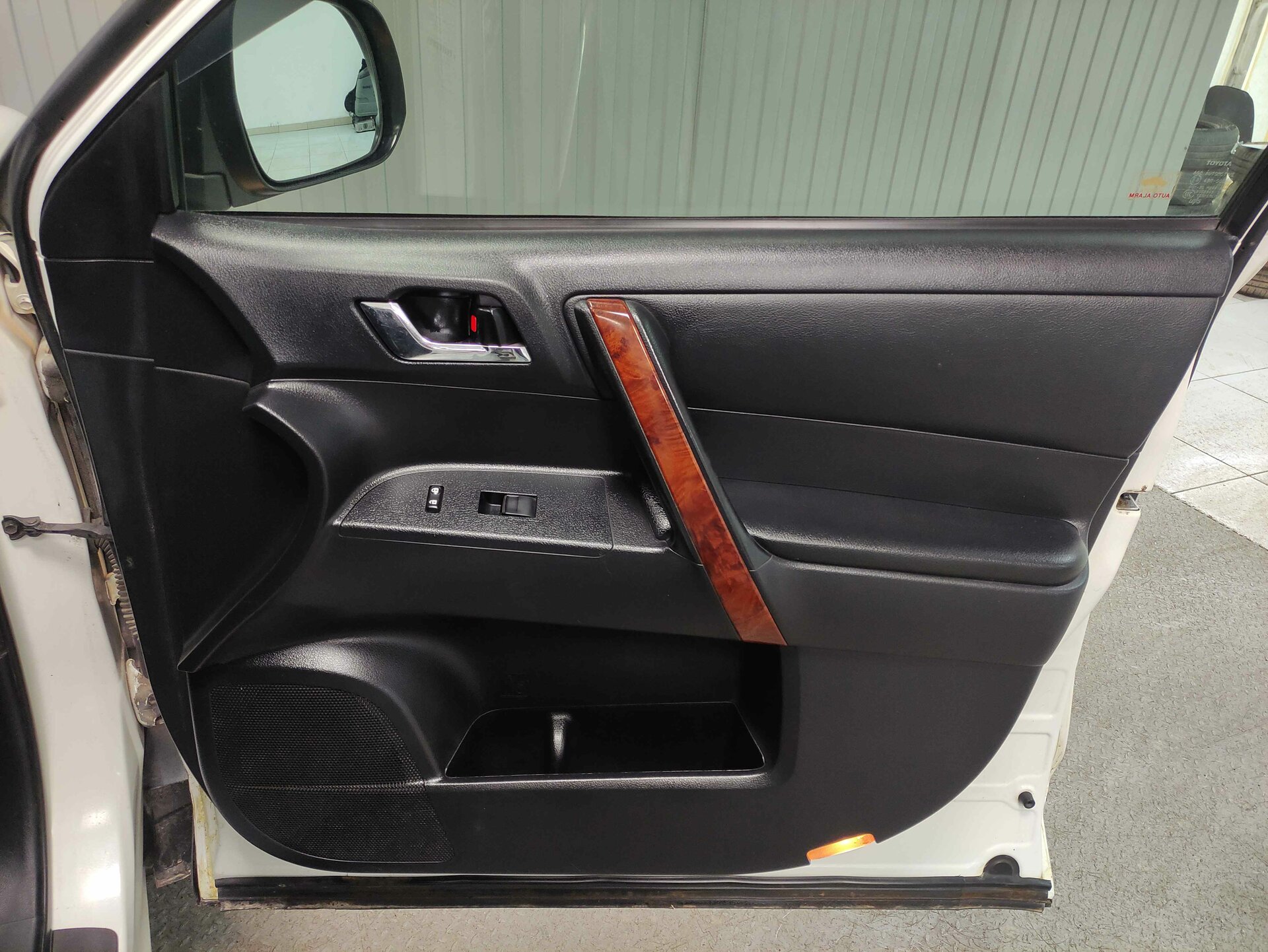 Toyota Highlander, II (XU40) Рестайлинг 2011